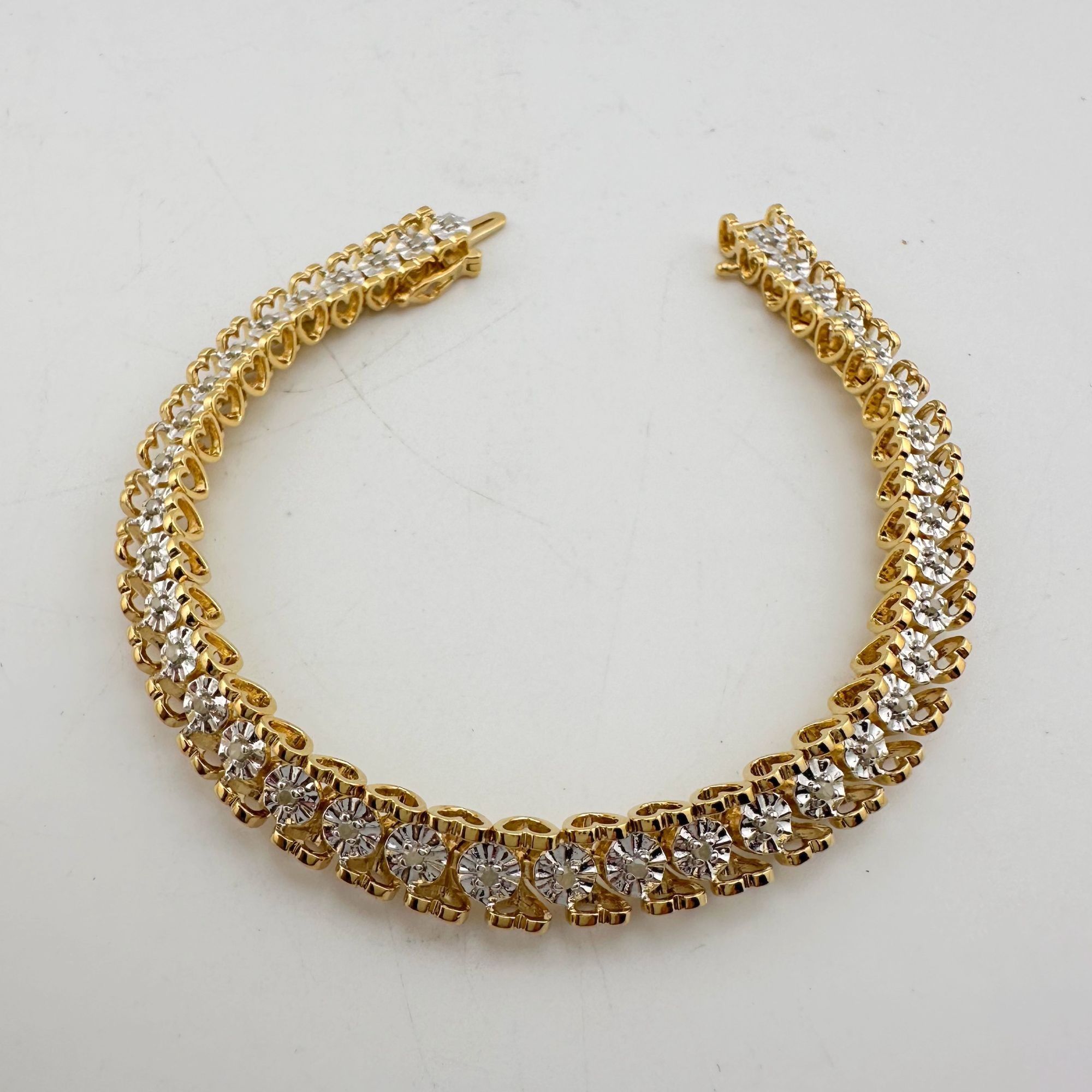 Other 1/2 Carat Diamond Bracelet w Heart Pattern on Side 14kt Gold Size ONE SIZE - 4 Thumbnail