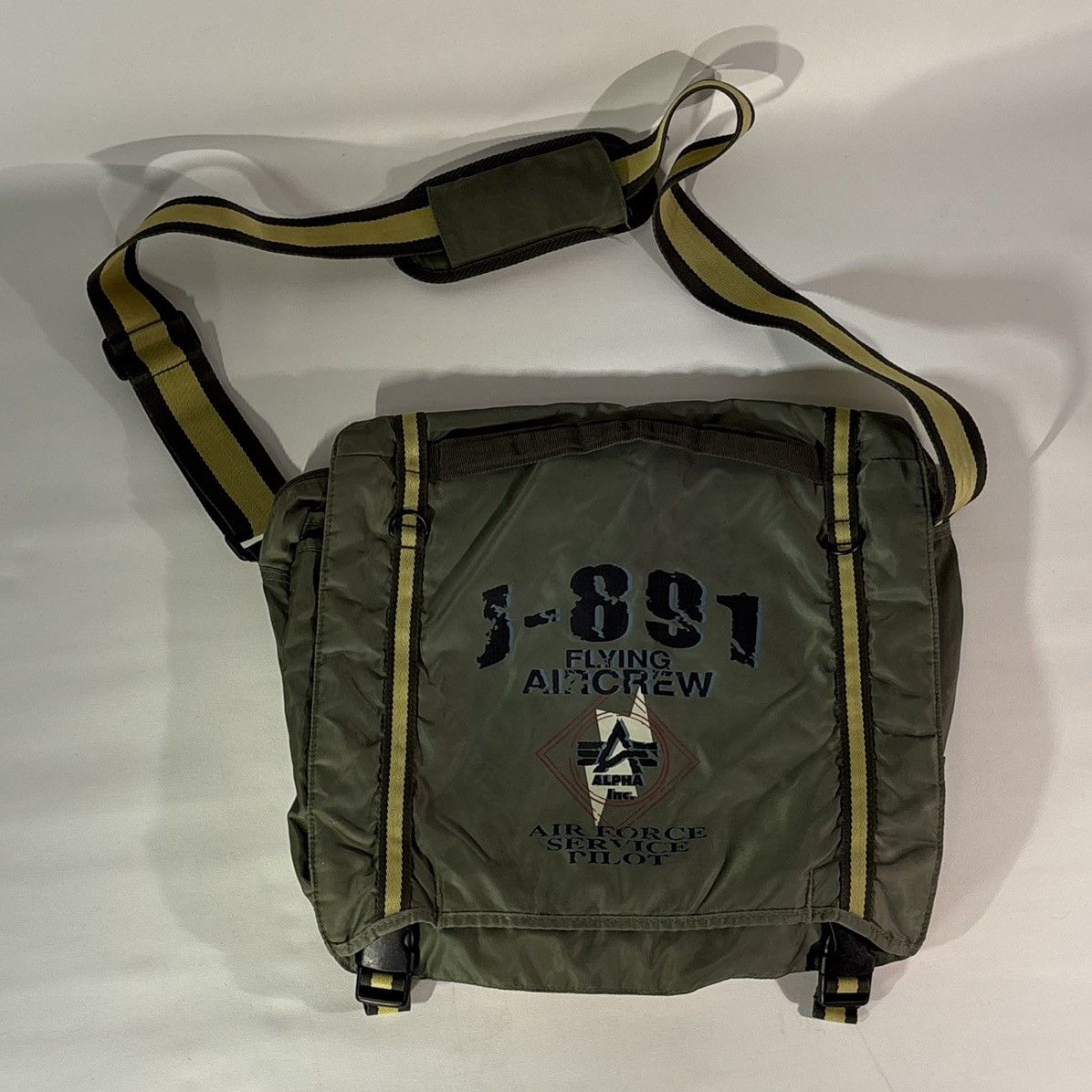 Alpha Industries Alpha Industries J-891 Flying AC AFS PILOT Messenger Bag Size ONE SIZE - 1 Thumbnail