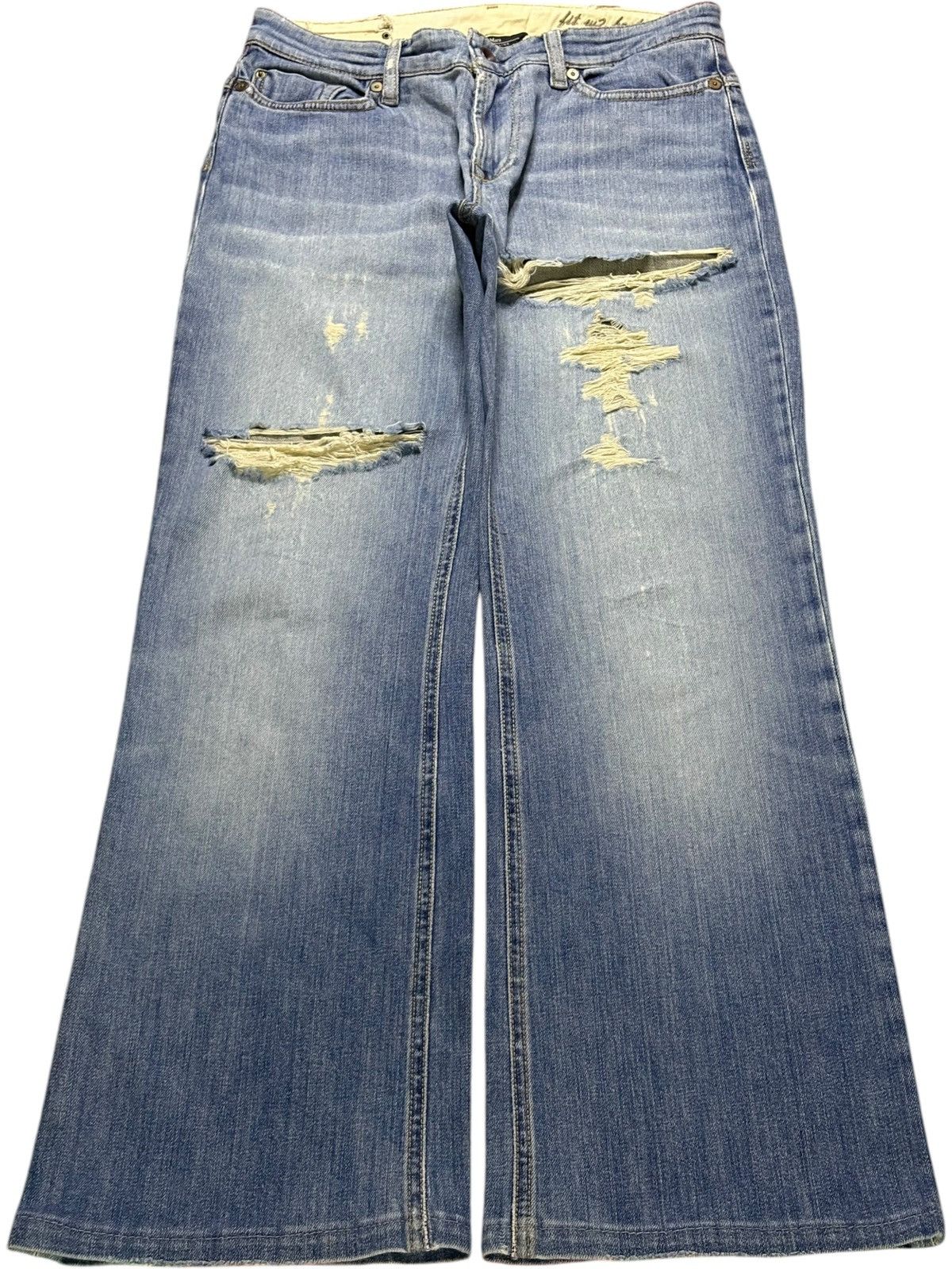 Japanese Brand Vintage Max Mara Faded Wash Distress Rip Bootcut Flare Jean Size 28" / US 6 / IT 42 - 1 Thumbnail