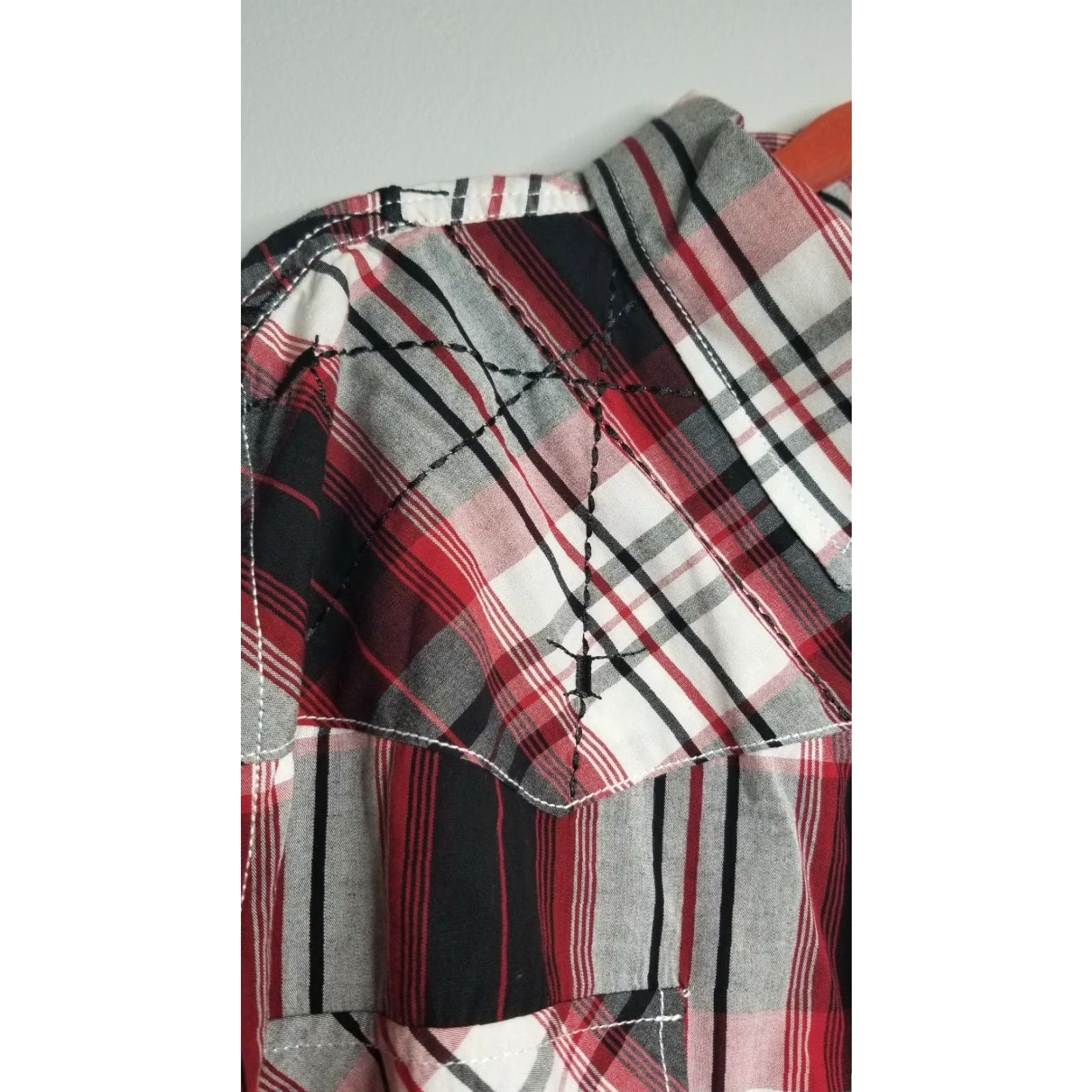 Vintage Cowboy Hardware Western Shirt L Pearl Snap Barbed Wire Embroidery Plaid Red Cotton Men Size L Size US L / EU 52-54 / 3 - 3 Thumbnail