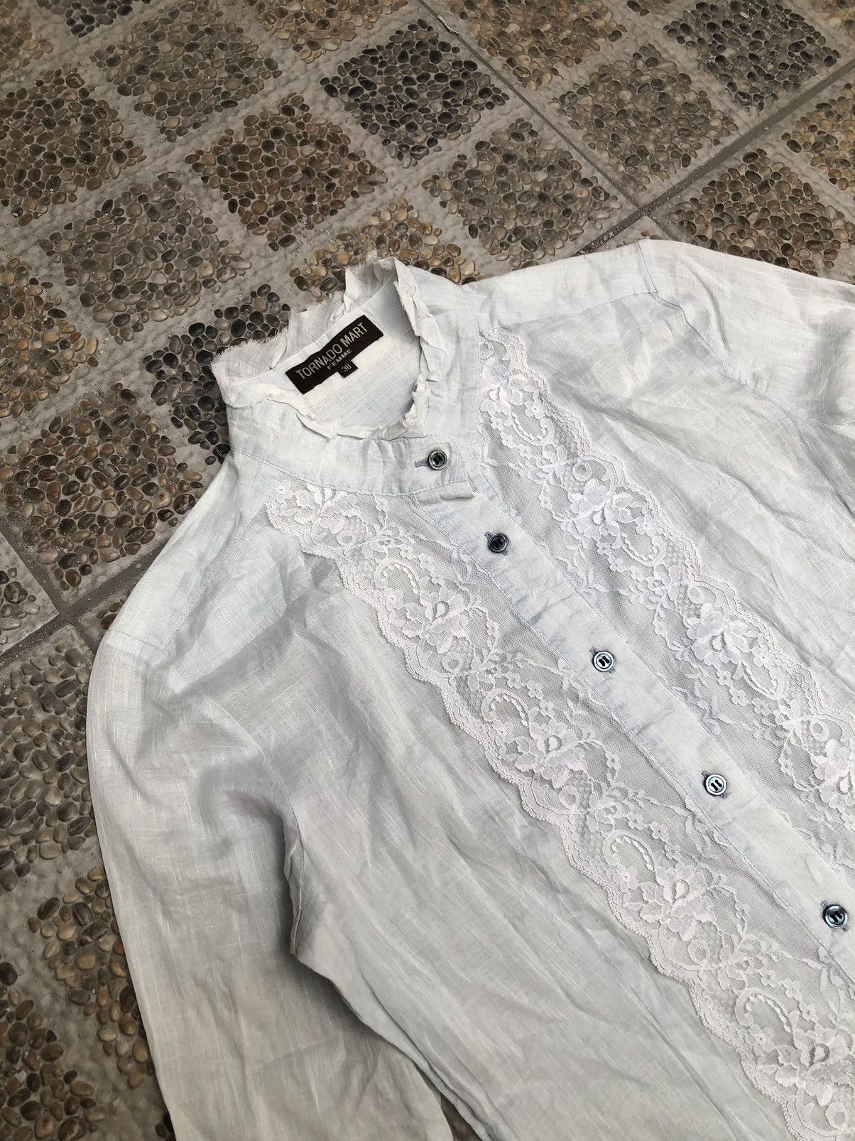 If Six Was Nine × Japanese Brand × Tornado Mart Vintage Tornado Mart Femme ButtonUp Shirt Size S / US 4 / IT 40 - 2 Thumbnail