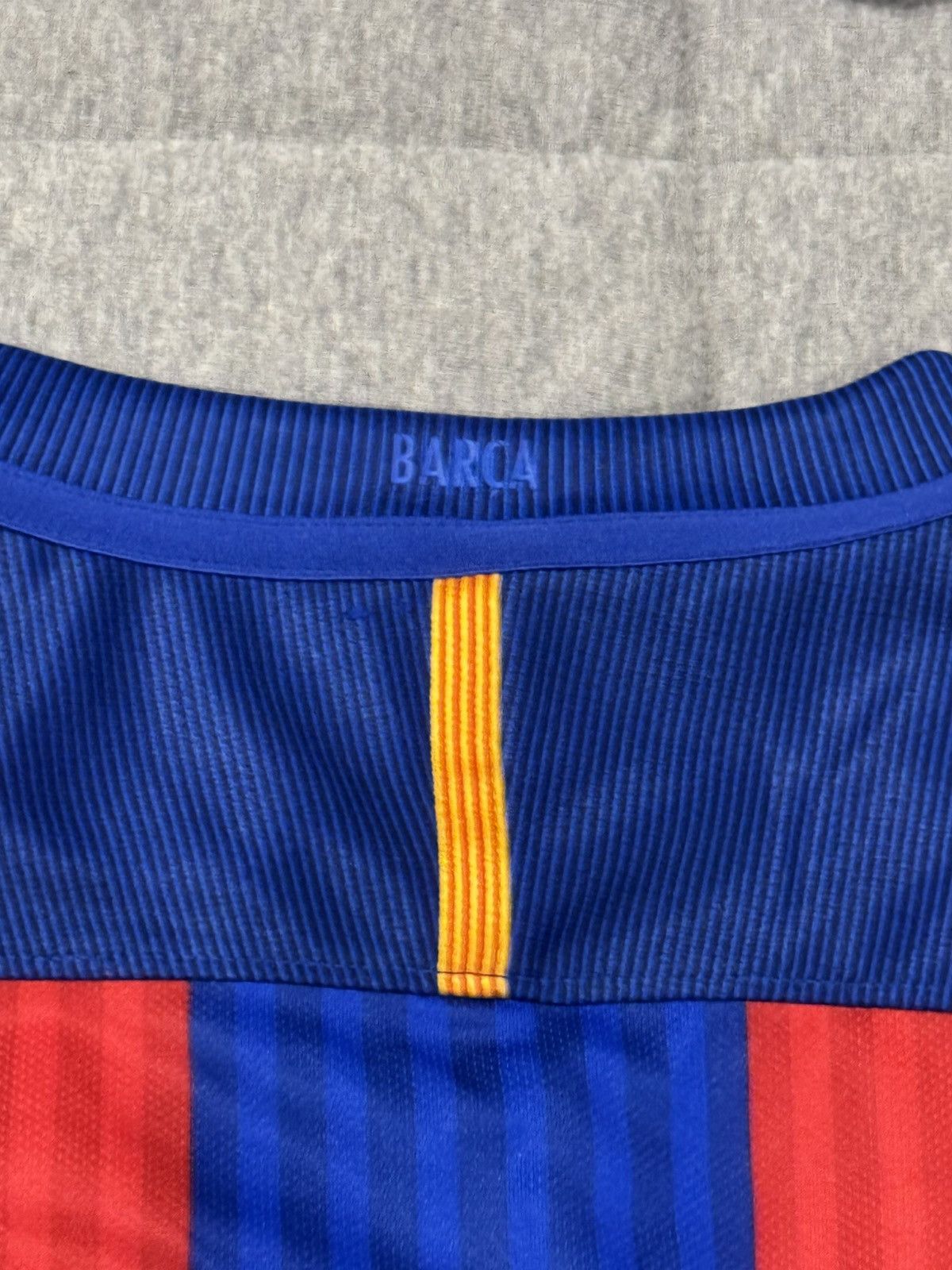 Nike VINTAGE BARCELONA BARCA KIT Size US L / EU 52-54 / 3 - 6 Thumbnail