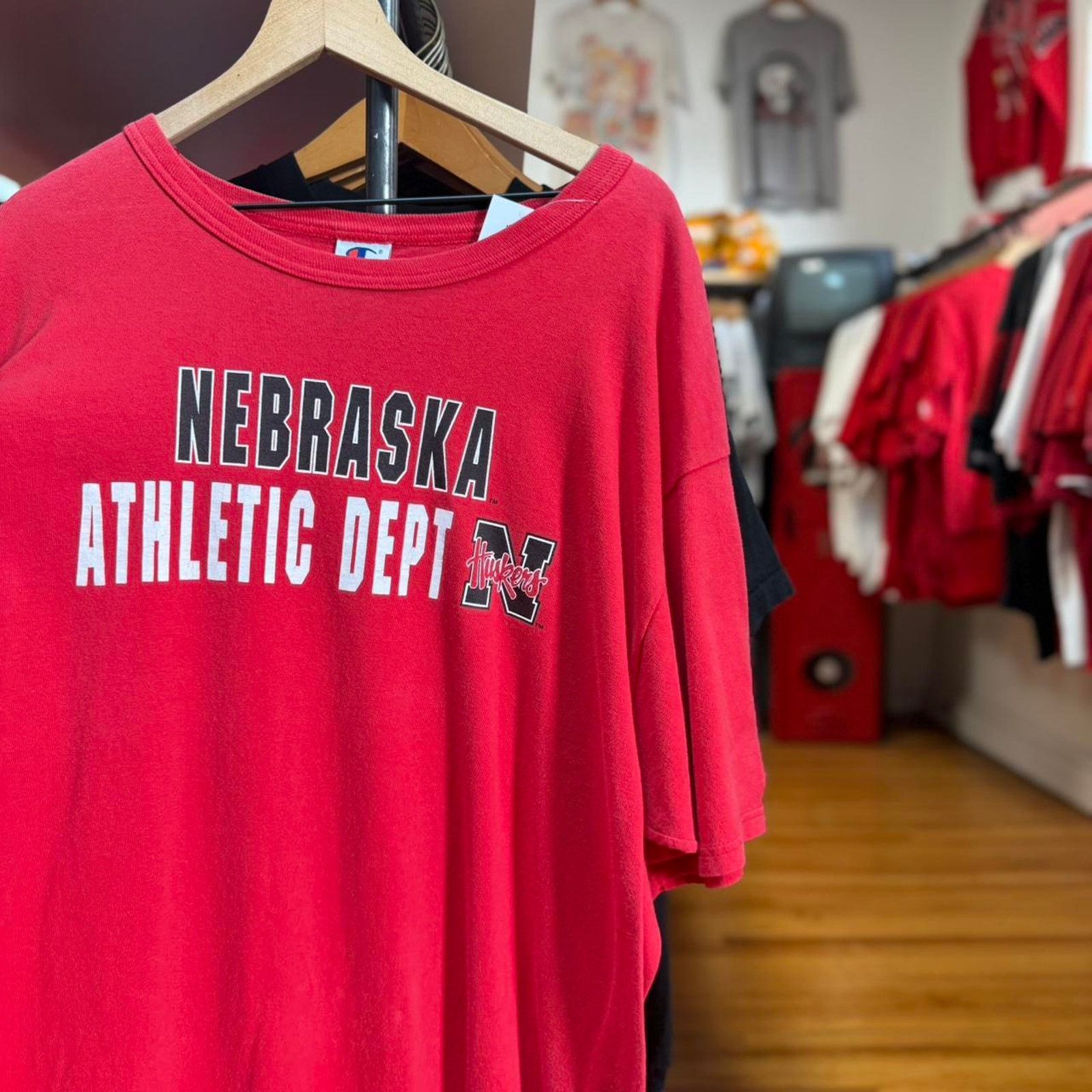 Vintage Vintage 90s Nebraska Huskers Football T-Shirt Size US XXL / EU 58 / 5 - 1 Thumbnail