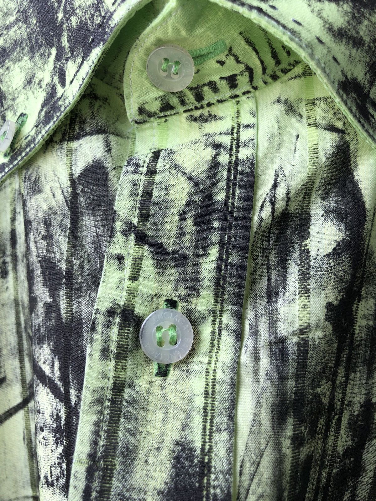 Balenciaga Vintage balenciaga long sleeve shirt destroyed 90s Size US XL / EU 56 / 4 - 5 Thumbnail