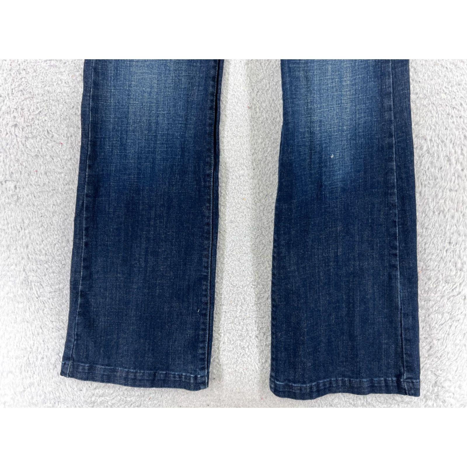 Lee Lee Jeans Womens 8 Blue Denim Flared Mid Rise 27x31 Regular Inseam 31 in 5-Pocket Zipper Cotton Denim Jeans Size 30" / US 8 / IT 44 - 2 Thumbnail