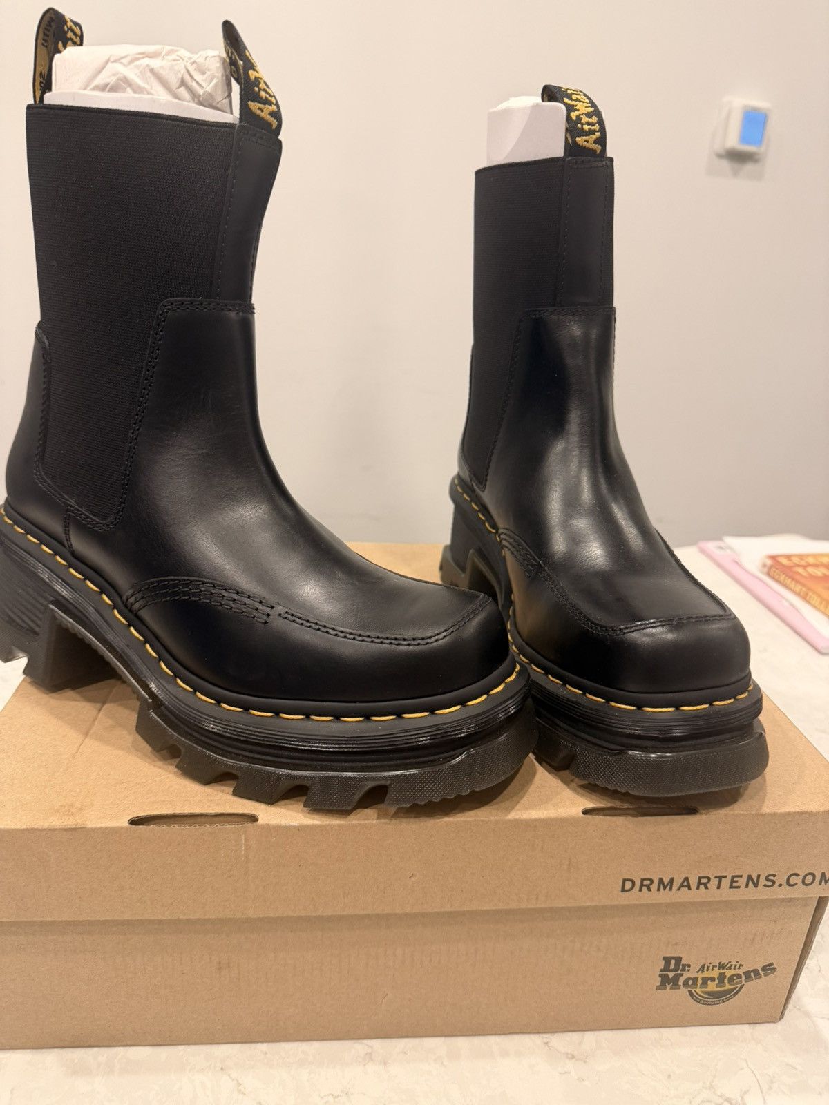 Dr. Martens Dr Marten Chelsea boot men’s Size US 10 / EU 43 - 1 Thumbnail