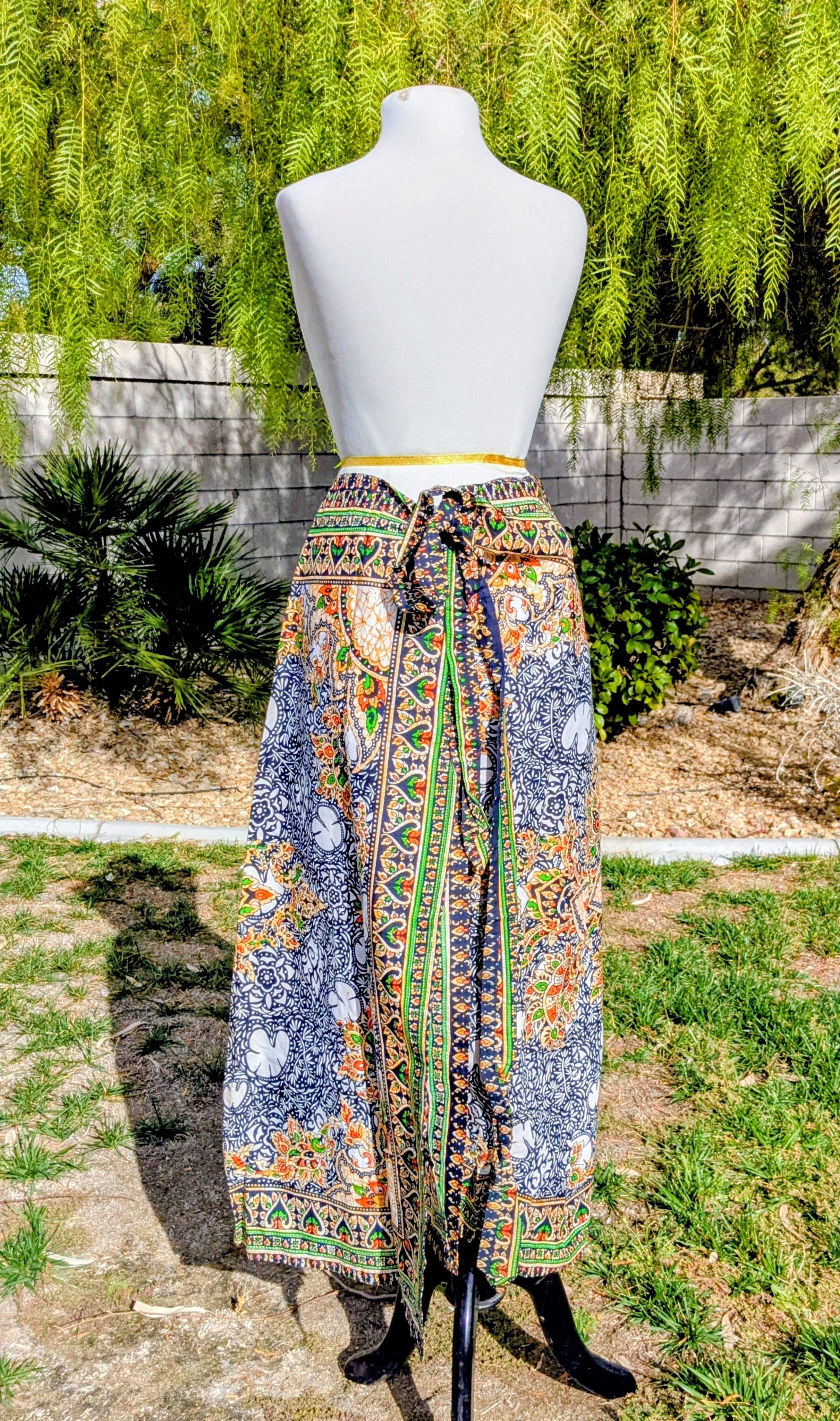 Other Vintage Boho Retro Flowy Thailand Tie-On Midi Wrap Skirt Size 42" / US 20 - 4 Thumbnail
