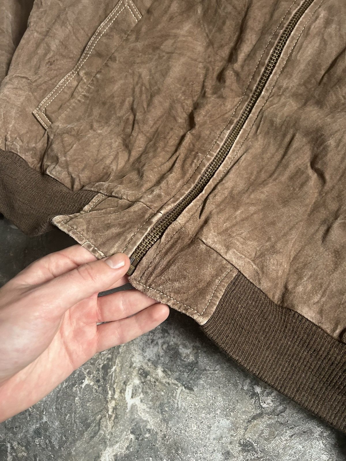 Vintage Vintage Pig Suede Leather Bomber Jacket Distressed Size 52 Size US L / EU 52-54 / 3 - 4 Thumbnail