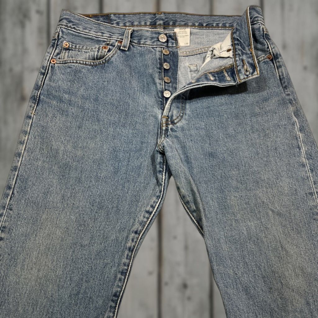Levi's VINTAGE Levi’s 501 Jeans Button Fly Men’s 33x30 Blue Faded Straight Size US 33 - 1 Thumbnail