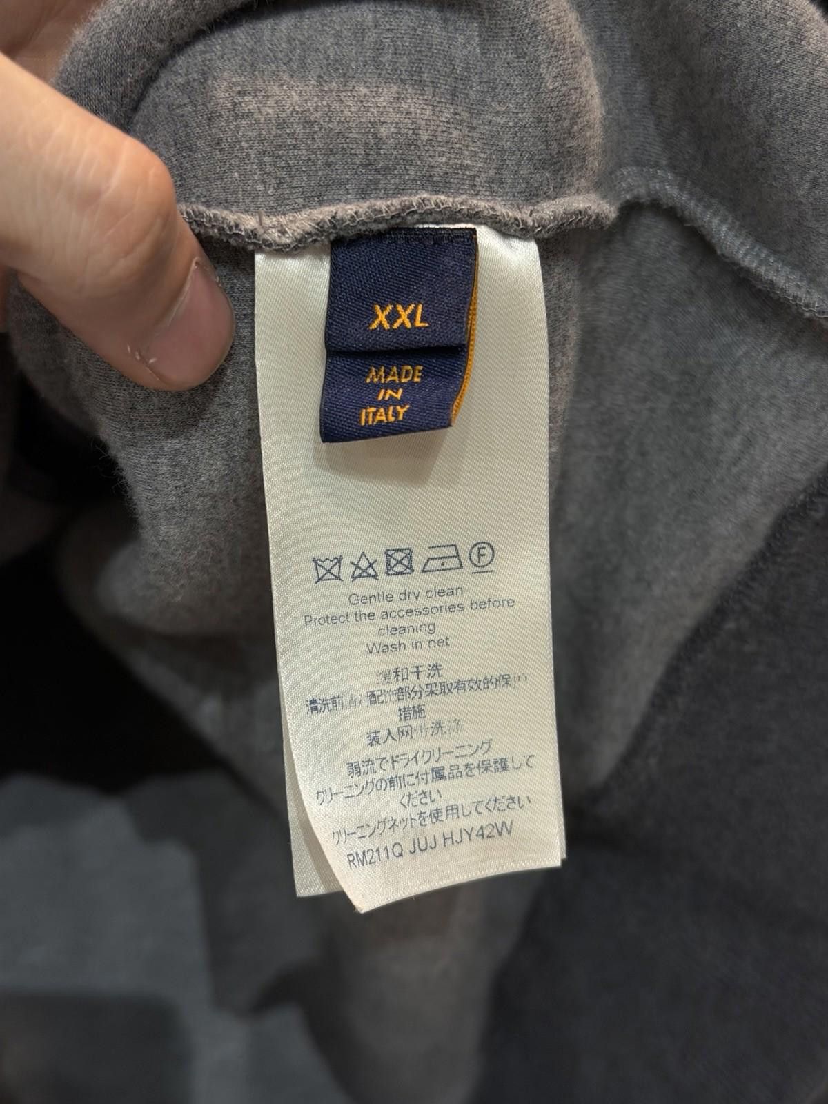 Louis Vuitton LOUIS VUITTON - MEN’S Gray "LV" HOODIE ZIP UP - Size XXL Size US XXL / EU 58 / 5 - 8 Thumbnail