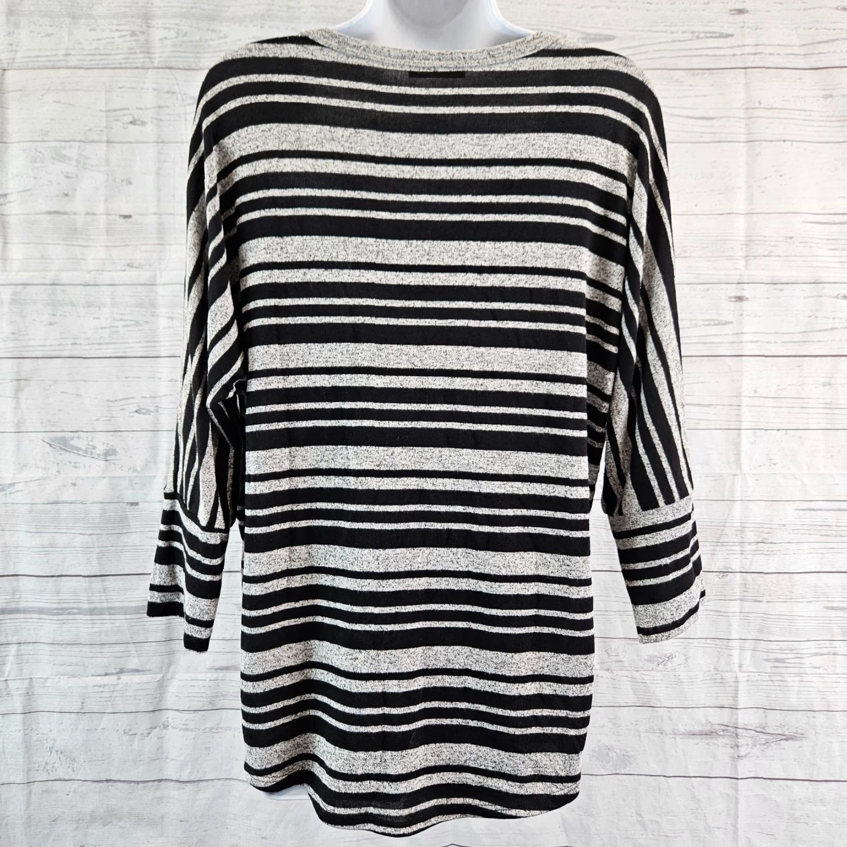 Market Market & Spruce Womens Knit Top XL Black Gray Stripe 3/4 Sleeve Scoop Neck Blouse Womens XL Knit Top Black Gray Stripe Size XL / US 12-14 / IT 48-50 - 4 Thumbnail