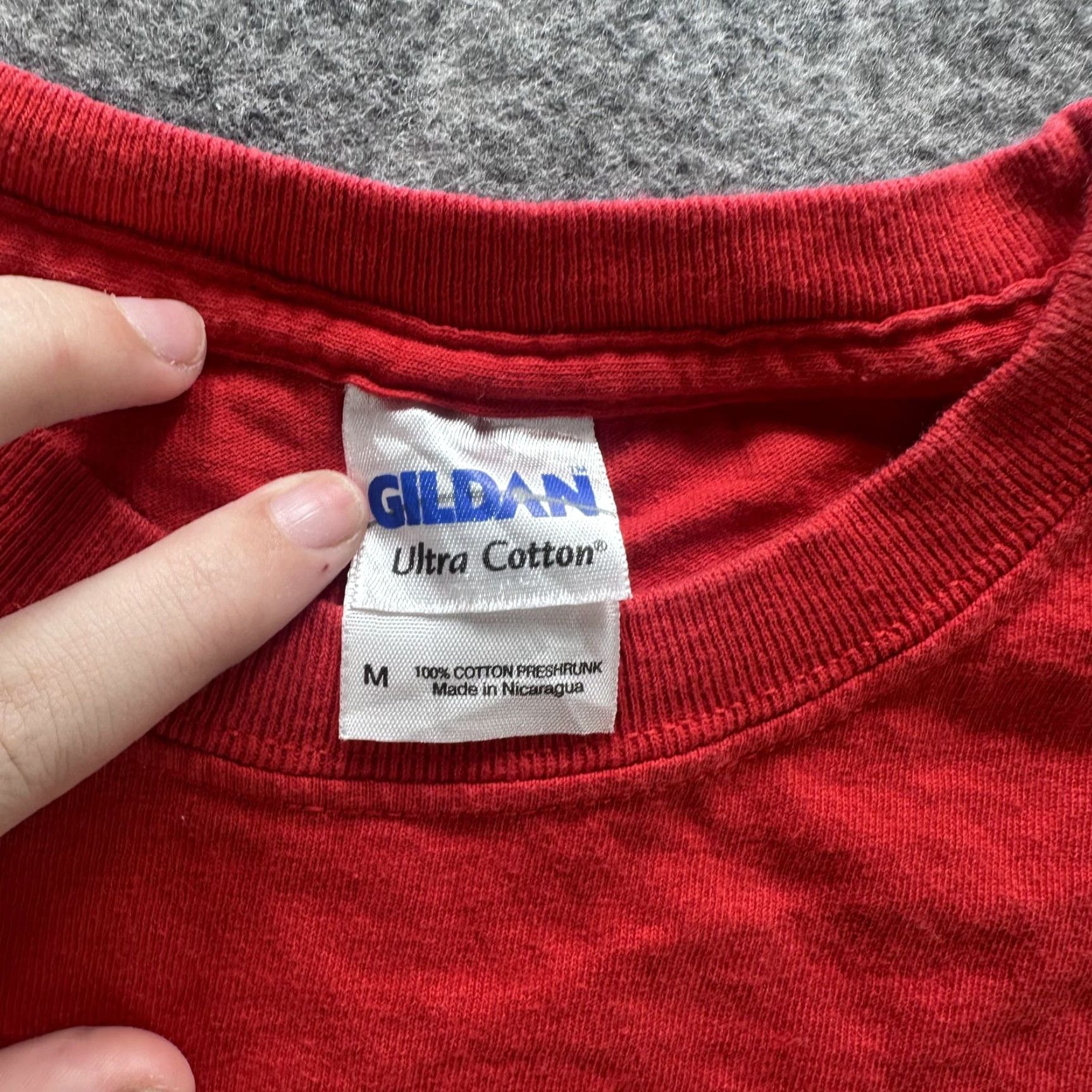 Gildan Gildan Shirt Mens M Red Basketball Tournament 2011 Shoot For The Stars Crew Neck Graphic Print Sports T-Shirt Size US M / EU 48-50 / 2 - 3 Thumbnail
