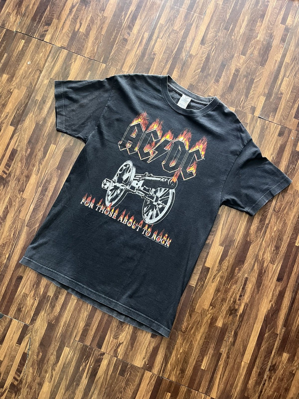 Band Tees × Vintage Vintage AAA T-Shirt Black AC/DC For Those About to Rock 2004 Size US L / EU 52-54 / 3 - 1 Thumbnail
