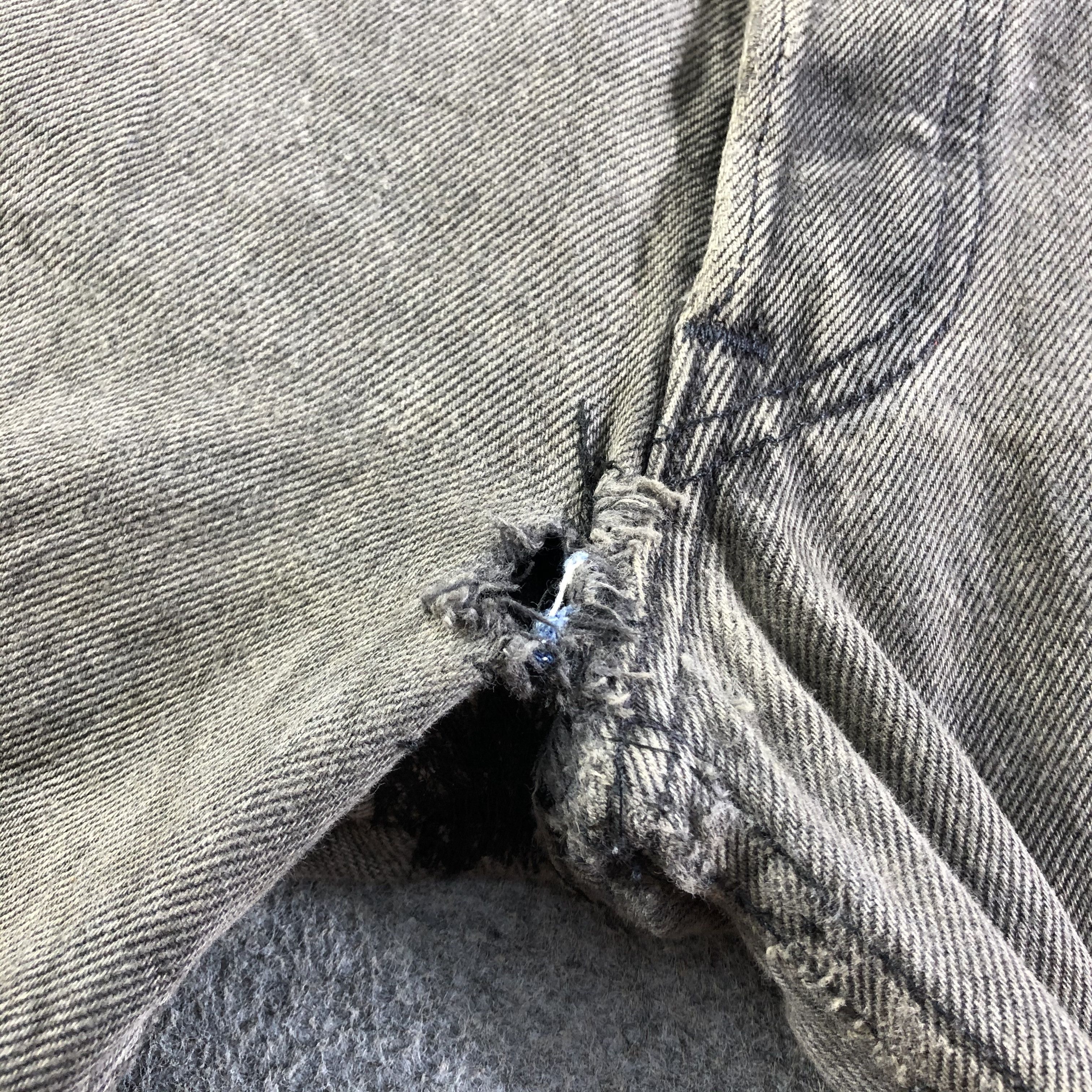 Levi's Vintage Levis 501 Jeans-J3735 Size US 33 - 6 Thumbnail