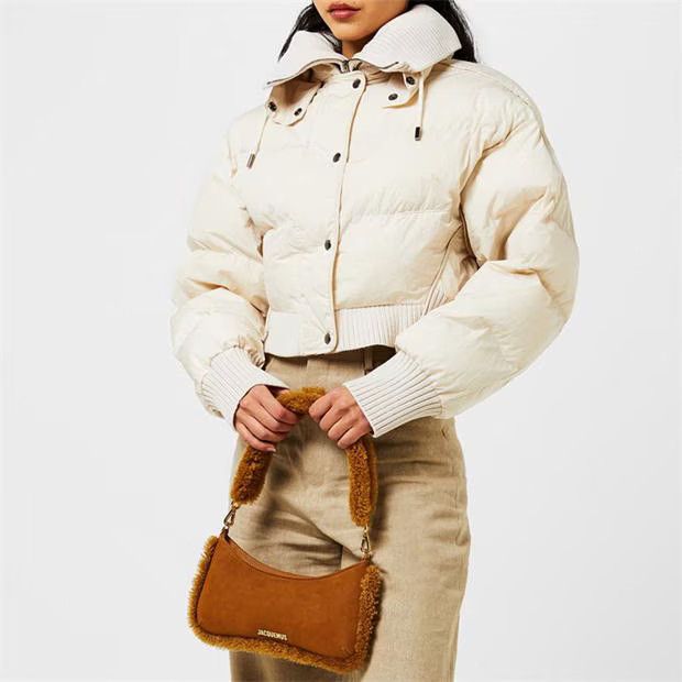 Jacquemus o1g2r1mq1024 Courte Puffer Jacket in Cream Size M / US 6-8 / IT 42-44 - 4 Thumbnail