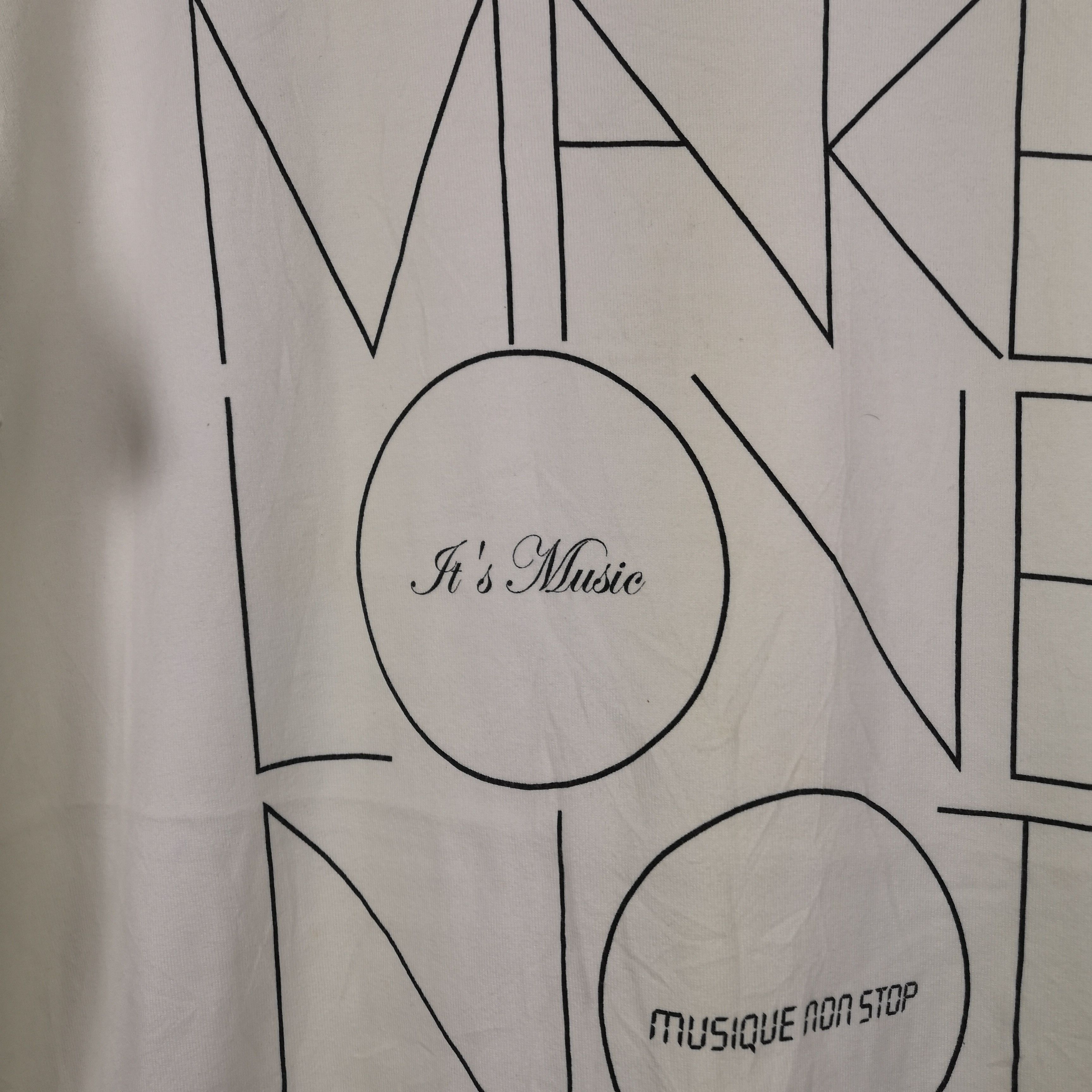 Japanese Brand Make Love Not War Streetwear T-Shirt Art Crewneck Tee Size US M / EU 48-50 / 2 - 5 Thumbnail