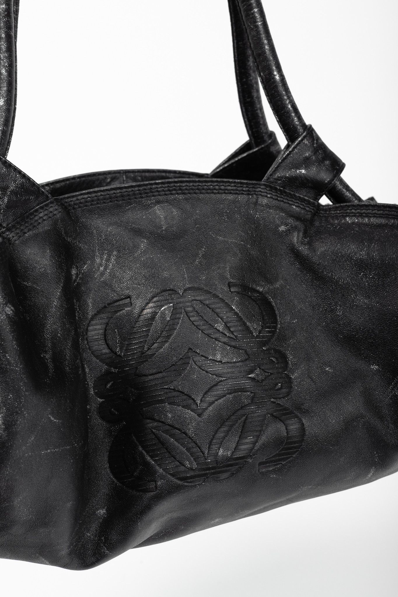 Loewe Loewe Nappa Aire Metallic Black Sheep Skin Anagram Handbag Size ONE SIZE - 9 Thumbnail