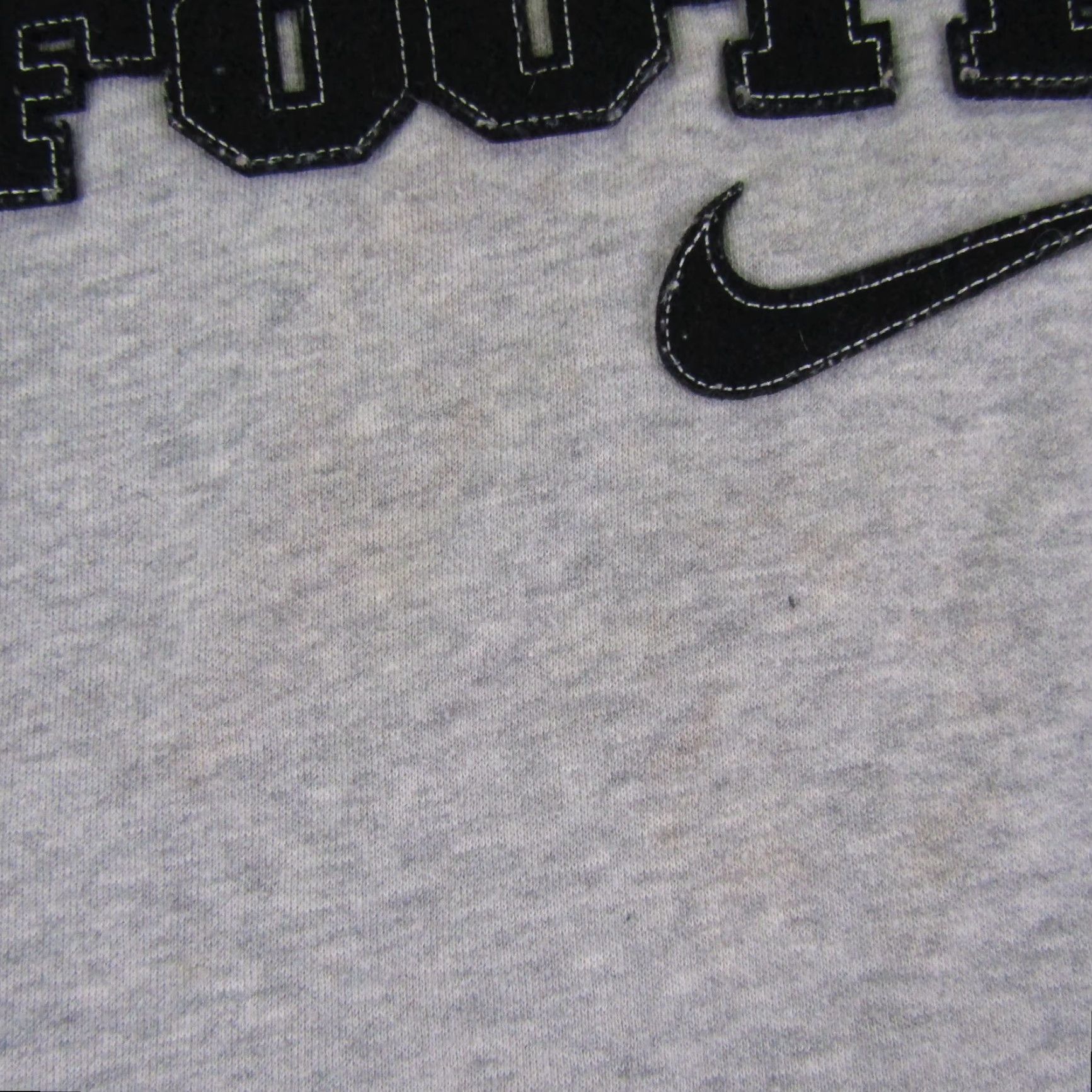 Nike VINTAGE Nike Hoodie Mens XL Black Football Pullover Skull Crossbones Y2K Size US XXL / EU 58 / 5 - 6 Thumbnail