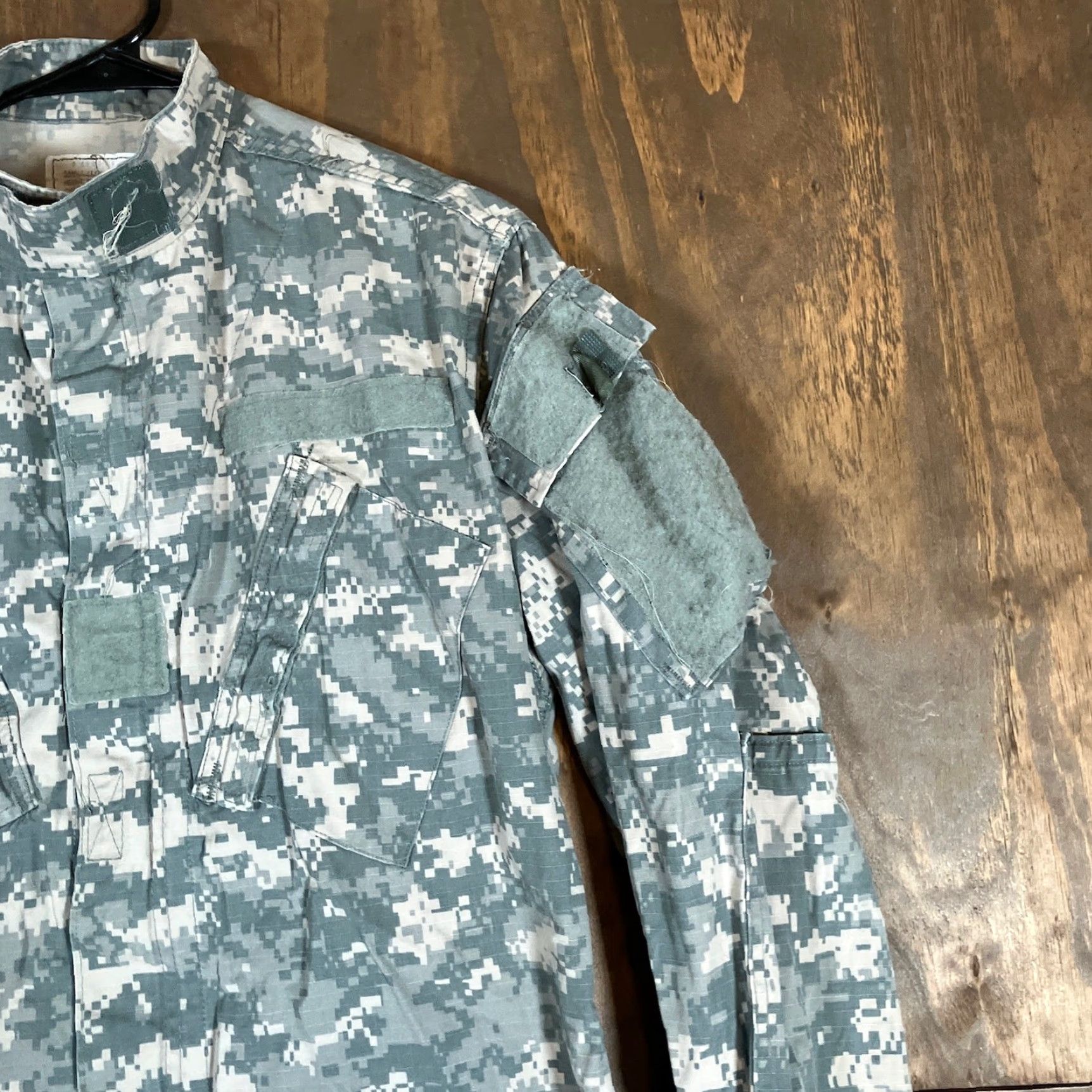 Vintage VINTAGE Army Coat Mens Jacket Camouflage Digicam Green Small Long Military Size US S / EU 44-46 / 1 - 5 Thumbnail