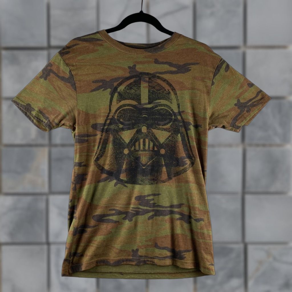 Disney Disney Star Wars Shirt Mens Small S Green Camo Darth Vader Tee Size US S / EU 44-46 / 1 - 1 Thumbnail