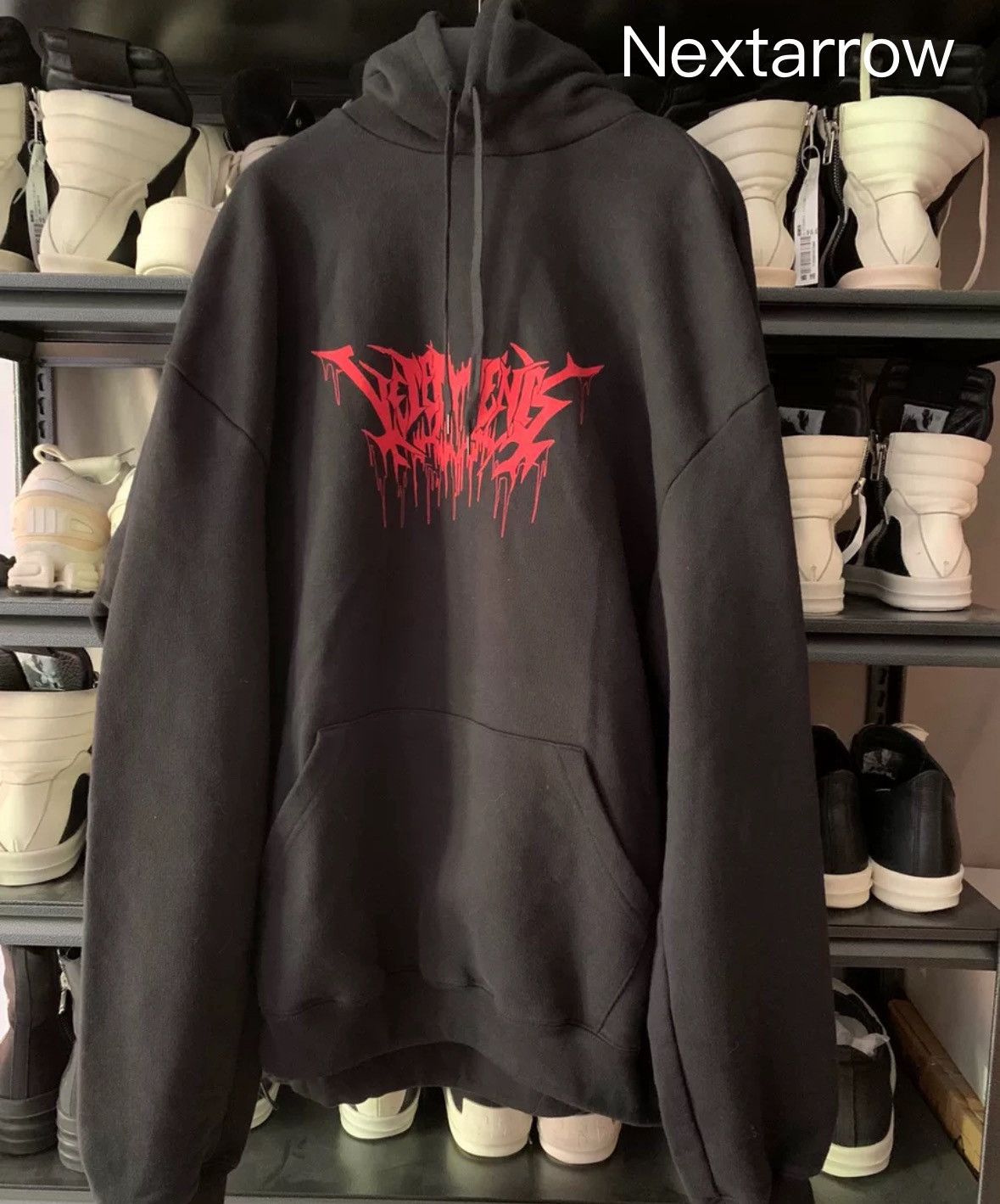 Vetements Vetements 18ss blood drop Sanskrit thick sweatshirt Size US XS / EU 42 / 0 - 1 Thumbnail