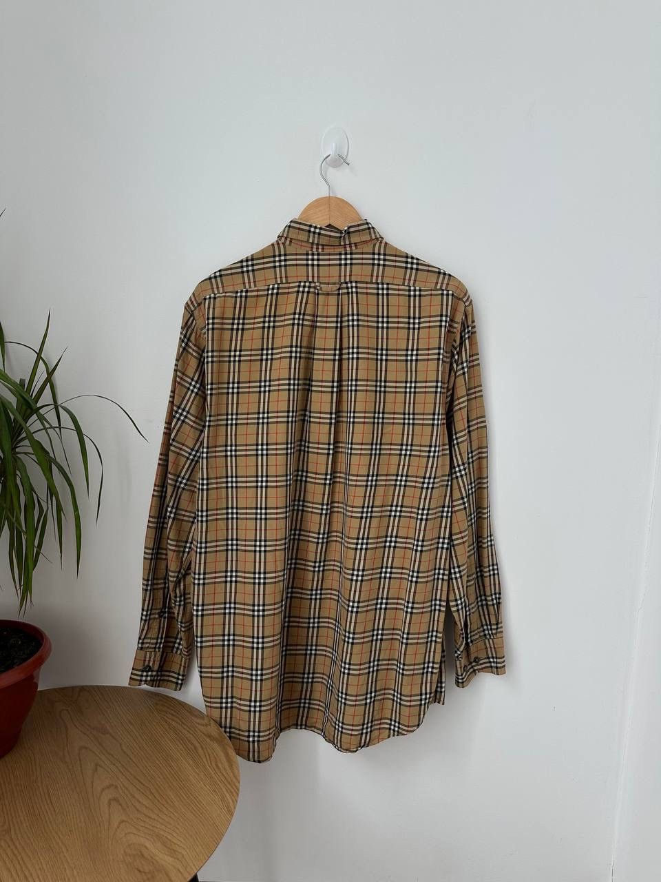 Burberry × Vintage Vintage Barberry’s Full Nova Check Distressed Shirt Size US L / EU 52-54 / 3 - 8 Thumbnail