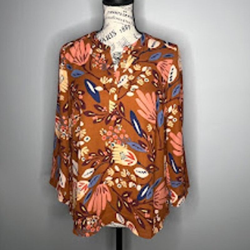 Other Notch Neck Blouse Long Sleeve Roll Tab High Low Hem Top Size M / US 6-8 / IT 42-44 - 10 Thumbnail