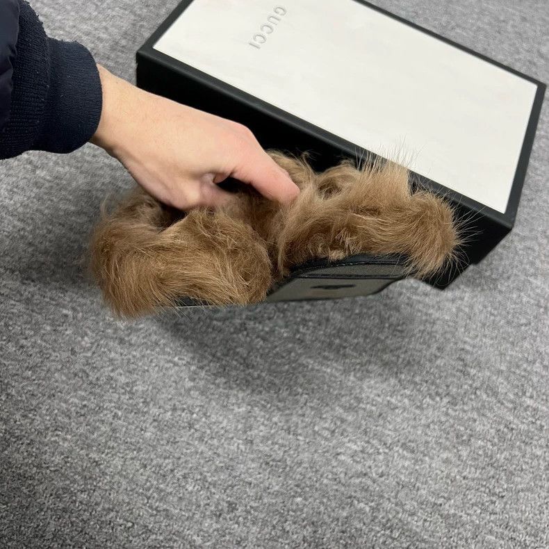 Gucci Gucci Tiger Embroidery Mule Slippers with Fur-2506 Size US 9.5 / IT 39.5 - 5 Thumbnail