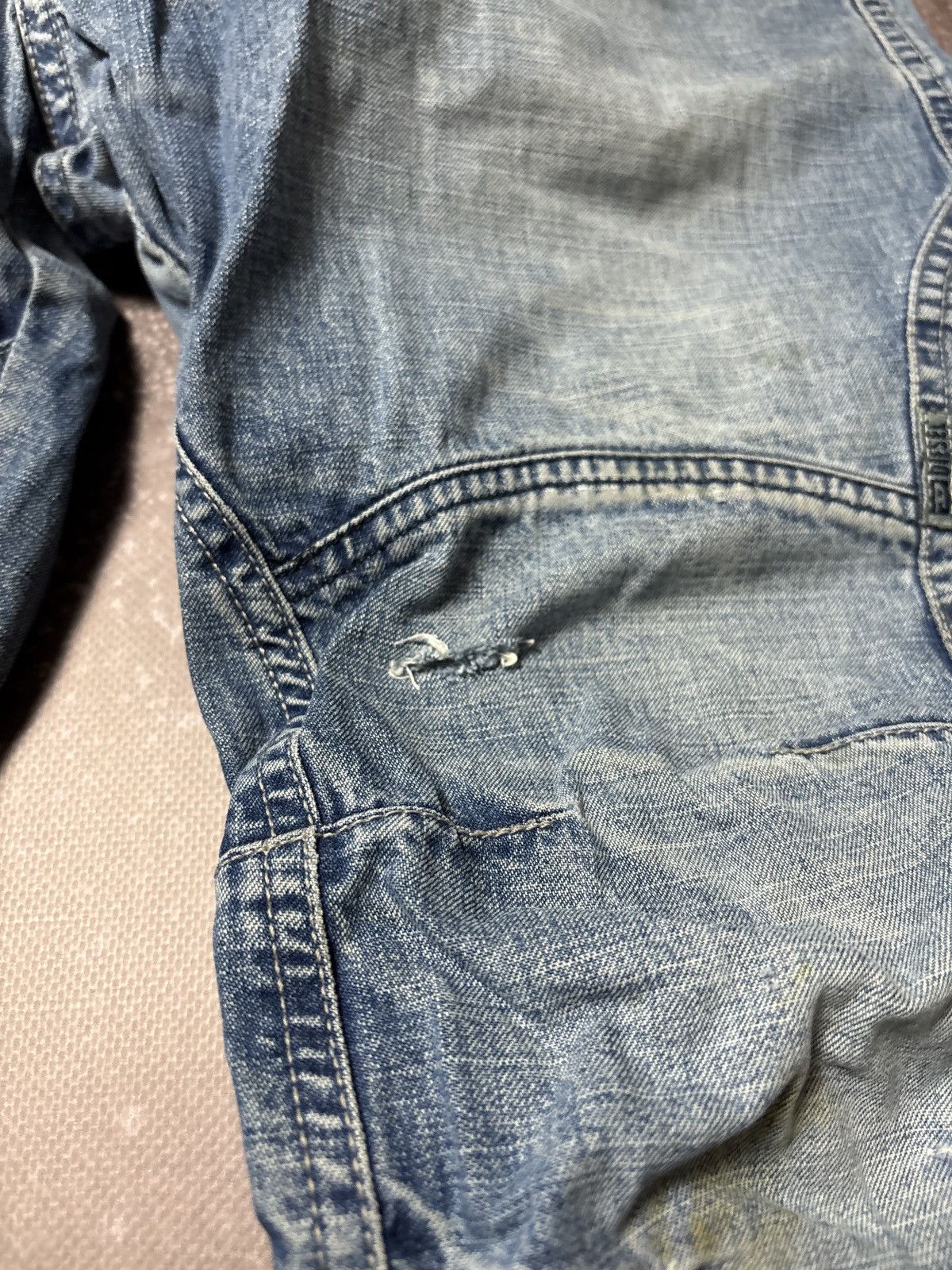 Diesel Grunge Diesel vintage jeans y2k distressed Size US 27 - 7 Thumbnail