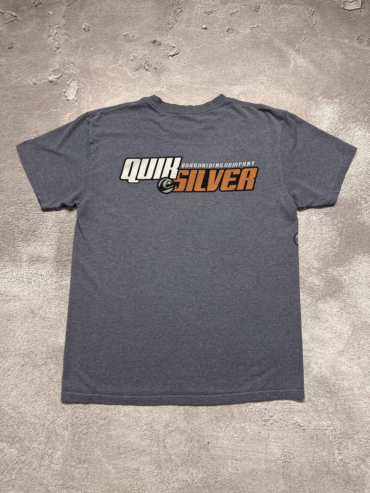 Vintage 90s Quiksilver Big Logo Surf Skate T Shirt Tee