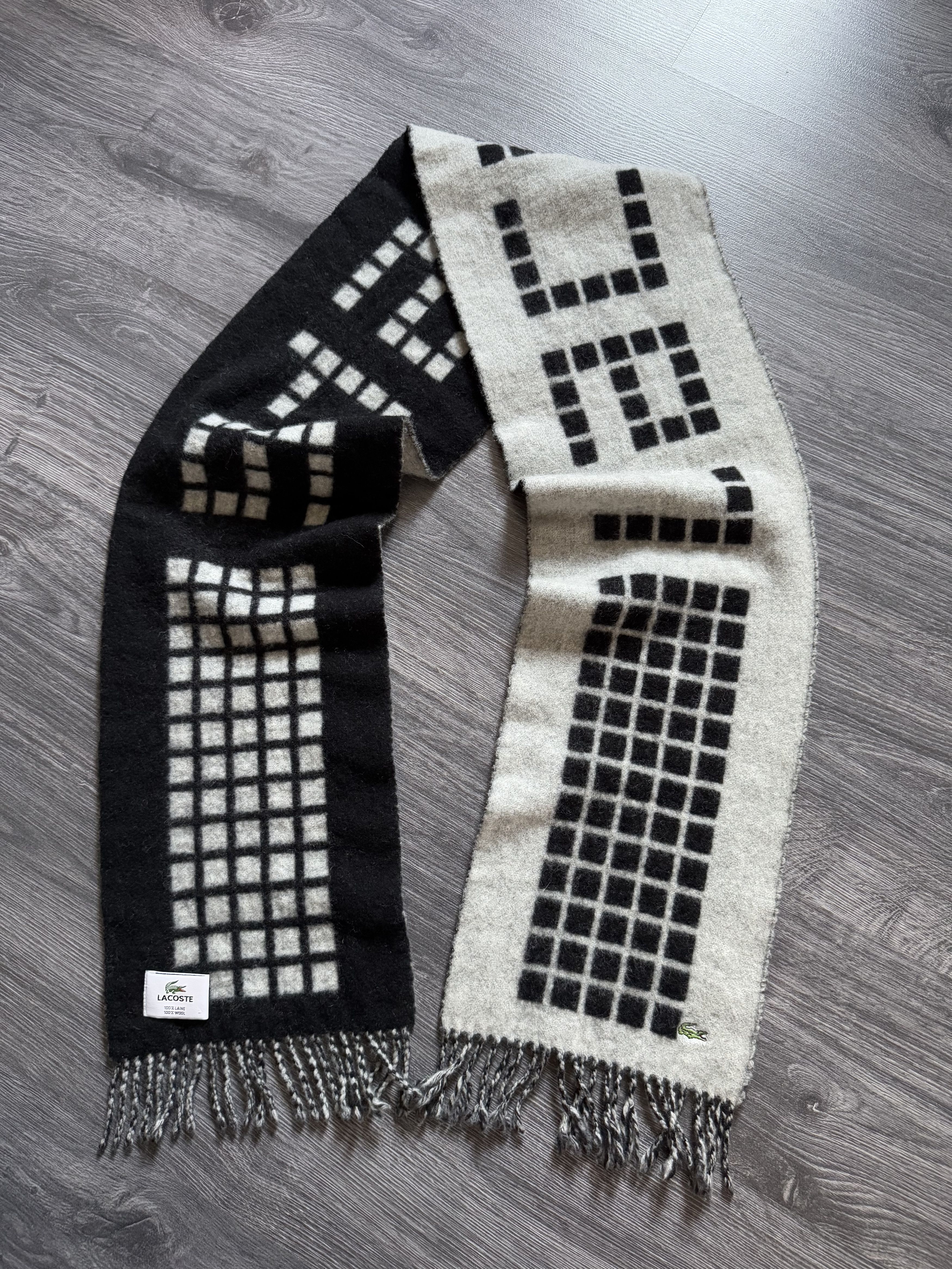 Lacoste Vintage Lacoste Logo Wool Scarf Black/White Size ONE SIZE - 1 Thumbnail