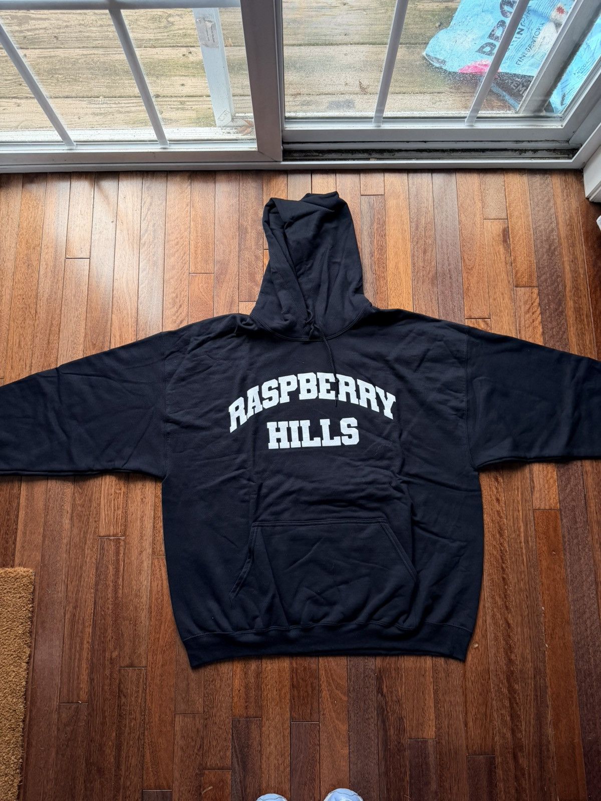 The GV Gallery GV Gallery Raspberry Hills OG Hoodie - XL - Black Size US XL / EU 56 / 4 - 1 Thumbnail