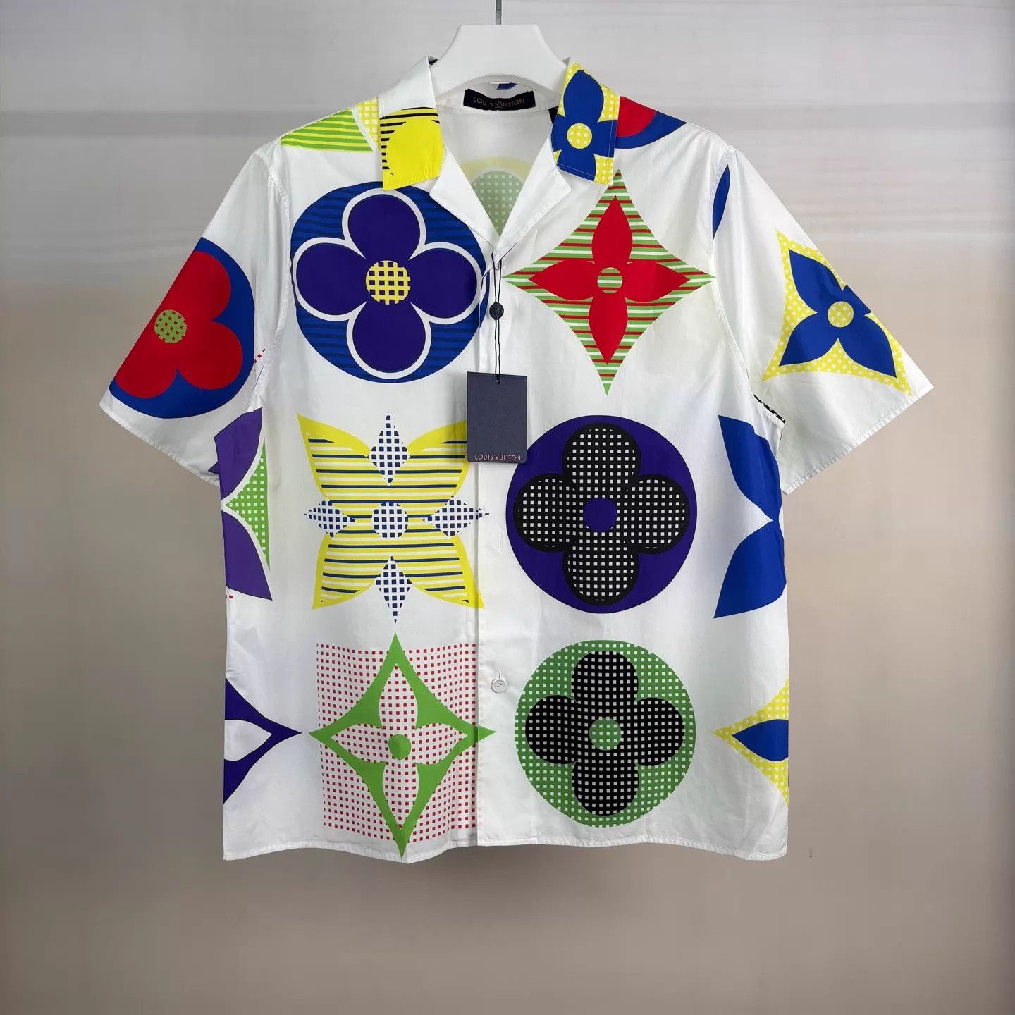 Louis Vuitton Louis Vuitton Multicolor Monogram Short Sleeve Shirt XL Size US XL / EU 56 / 4 - 1 Thumbnail