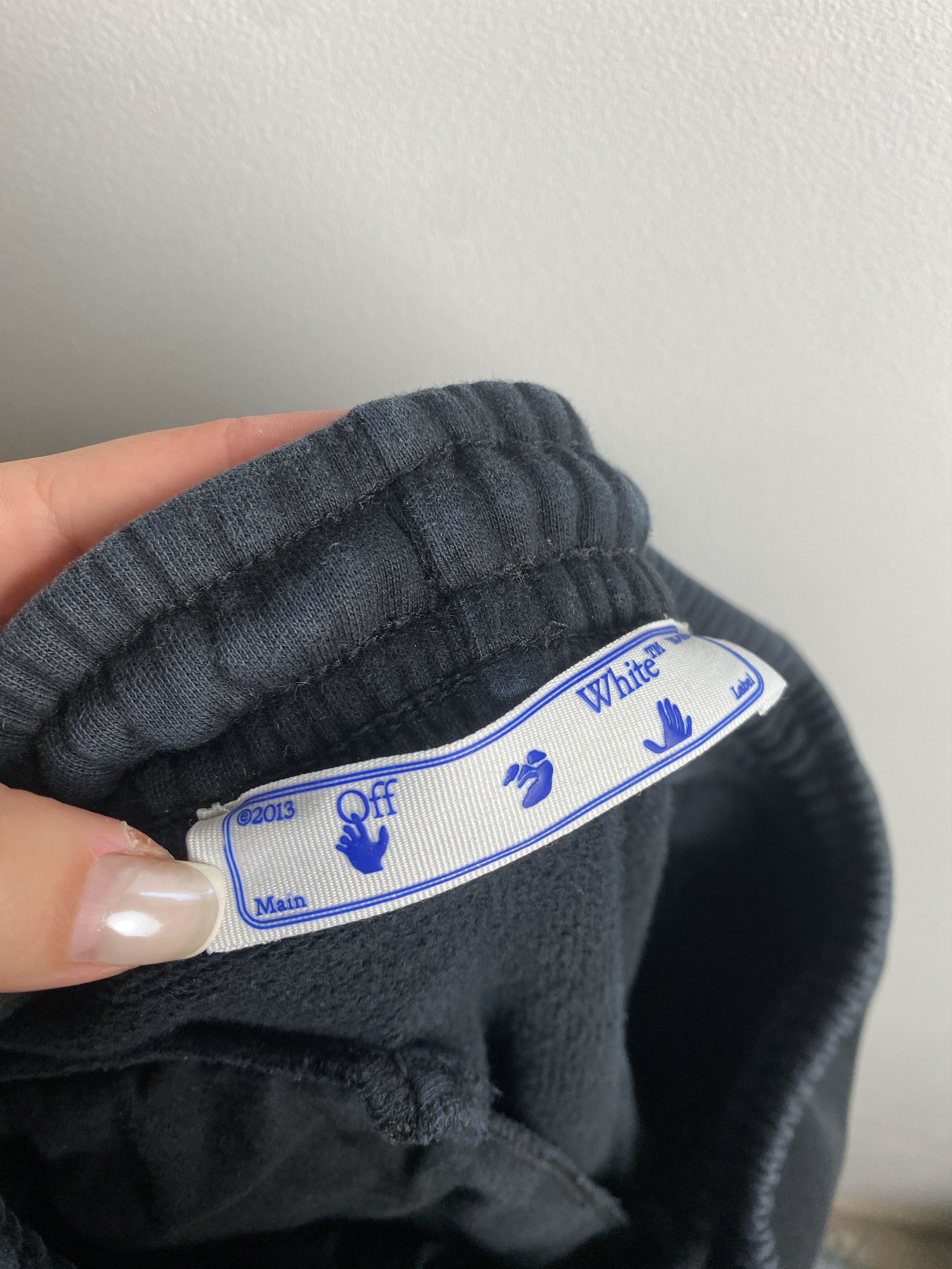 Off-White Off-White Caravaggio Diagonals sweatpants joggers Size US 28 / EU 44 - 5 Thumbnail