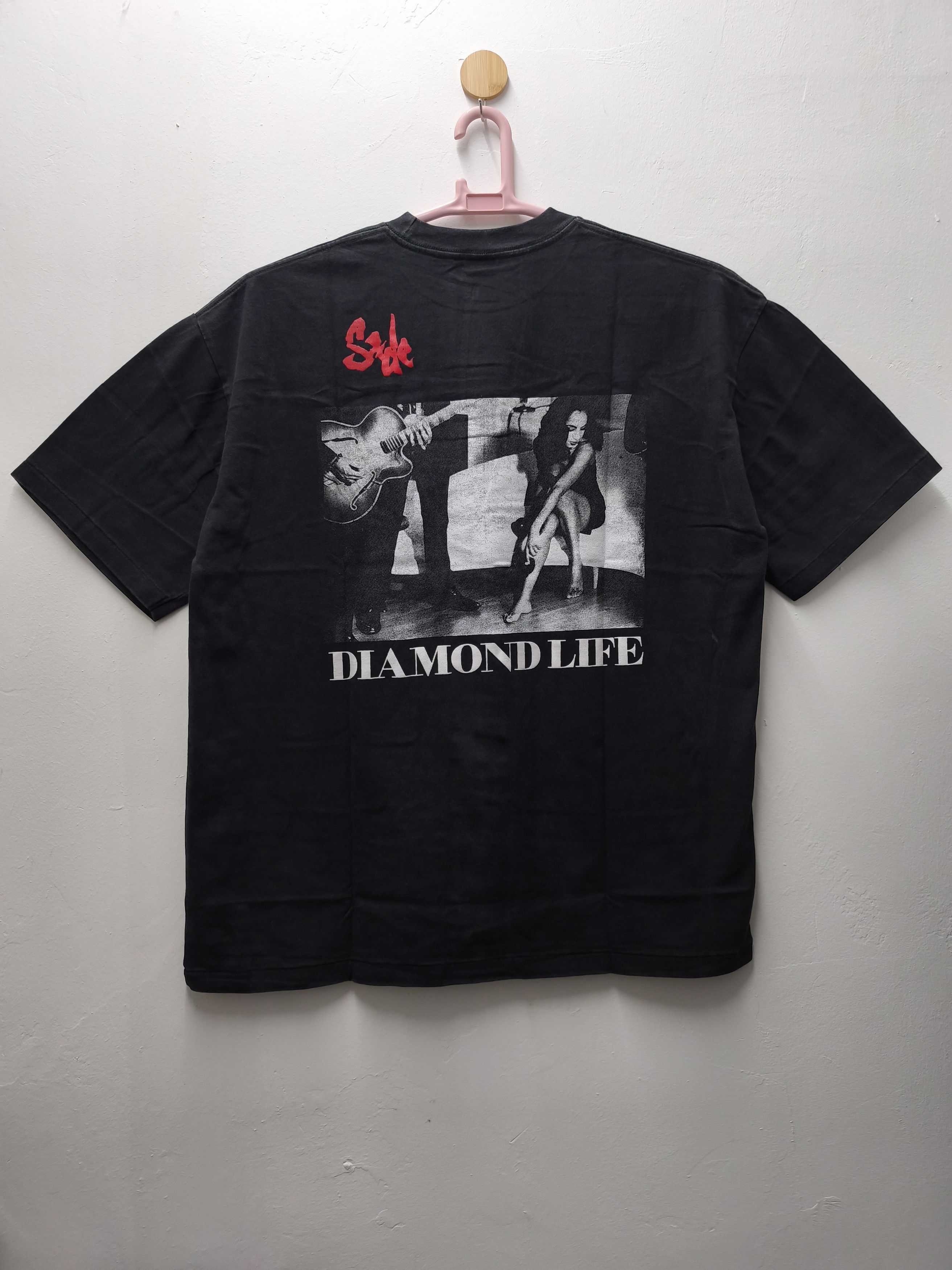 Band Tees Sade Diamond Life T-shirt Size US XL / EU 56 / 4 - 5 Thumbnail