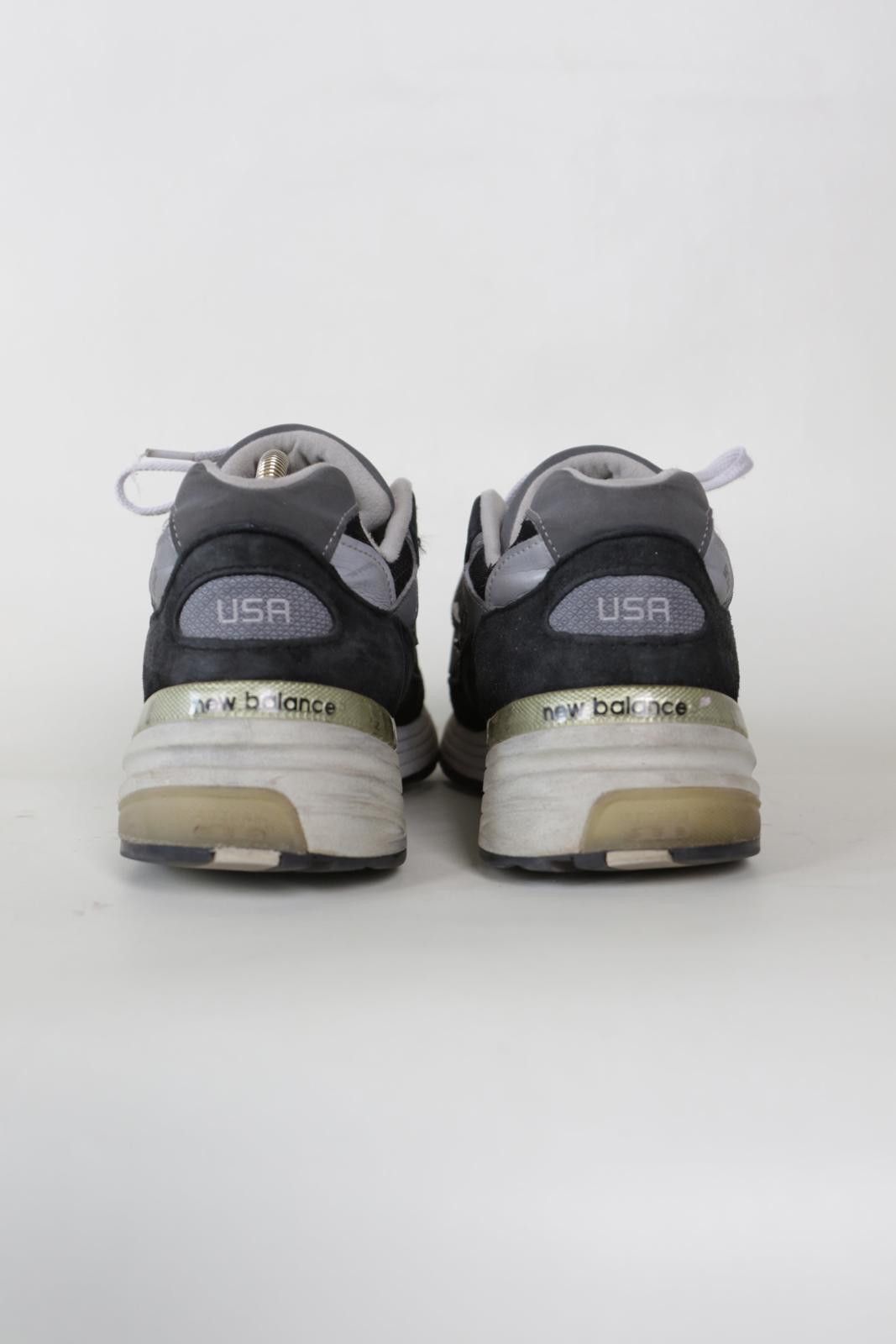 New Balance 2021' New Balance 992 Black Grey Low-Top Sneakers Size US 10 / EU 43 - 3 Thumbnail