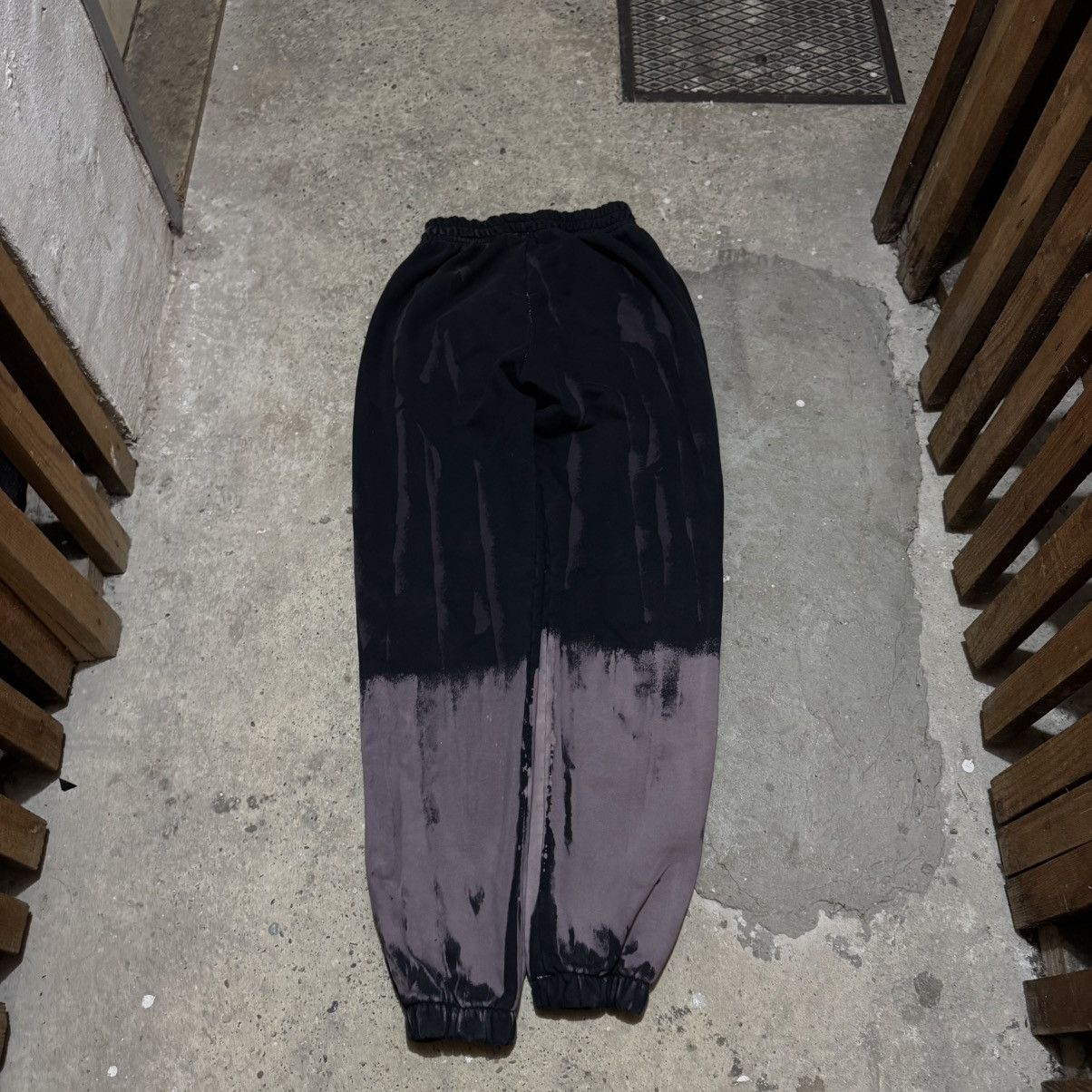 Misbhv Misbhv “we circle through the night” tie dye sweatpants Size US 31 - 8 Thumbnail