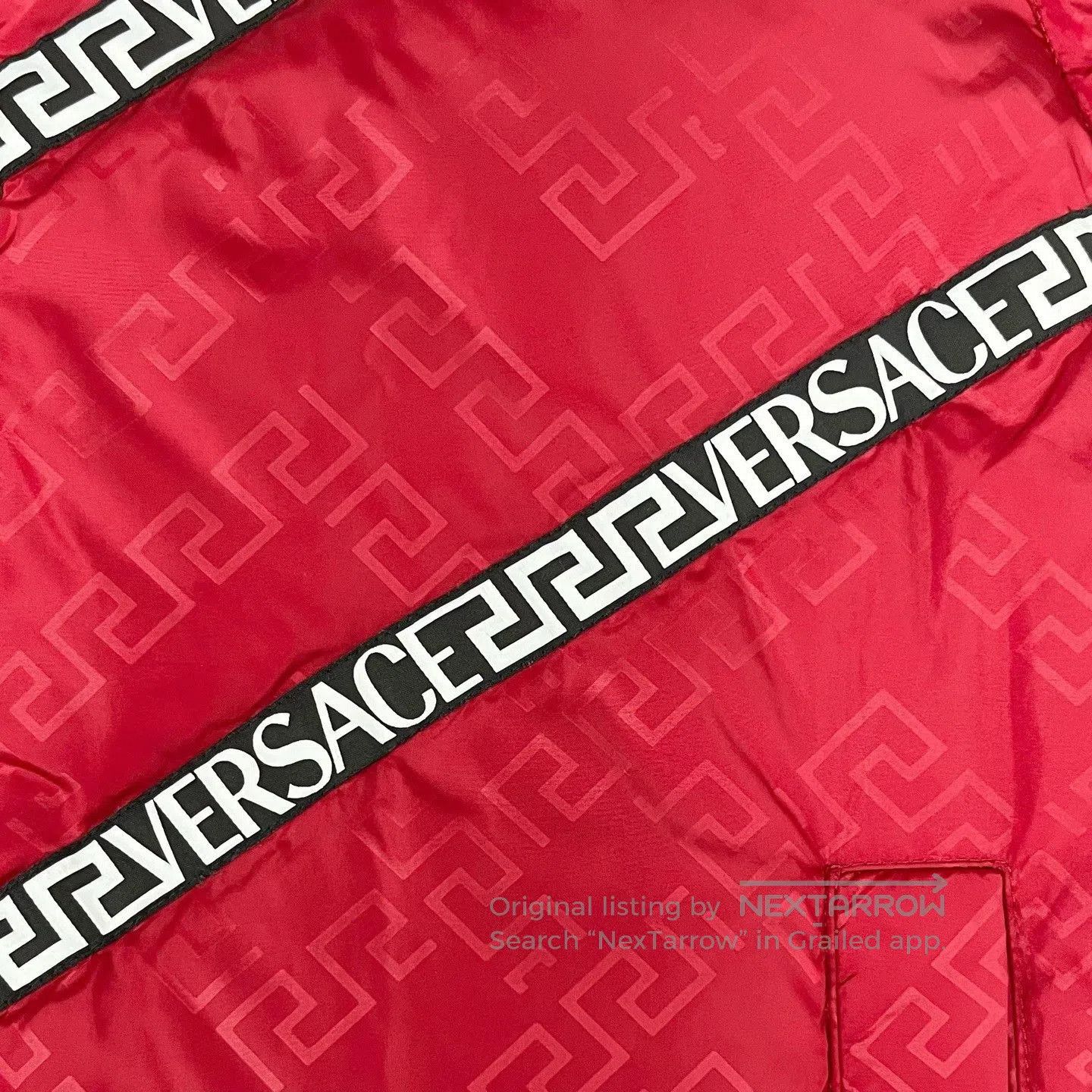 Versace Versace Greek Key Logo Detachable Sleeve Down Jacket. Size US M / EU 48-50 / 2 - 7 Thumbnail