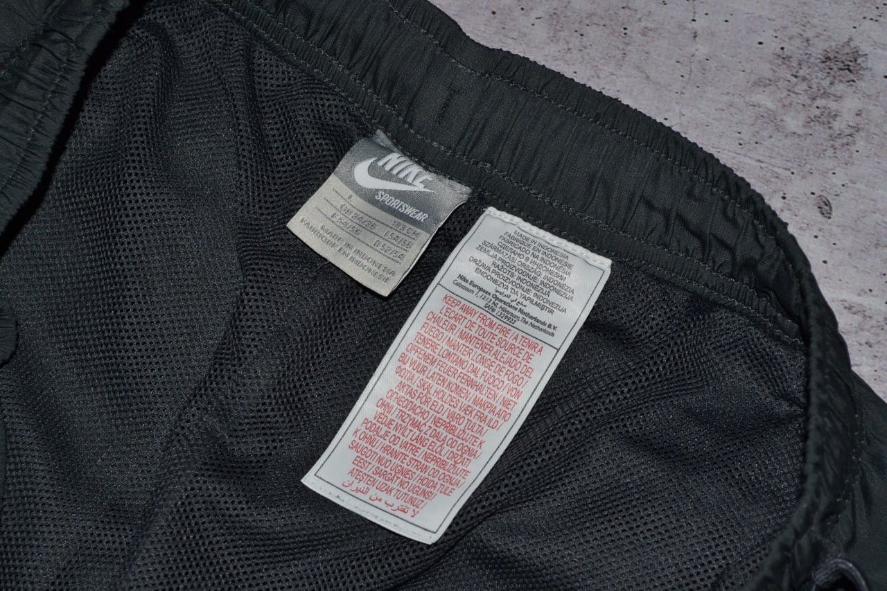Nike Nike Vintage Shorts Size L Size US 34 / EU 50 - 10 Thumbnail
