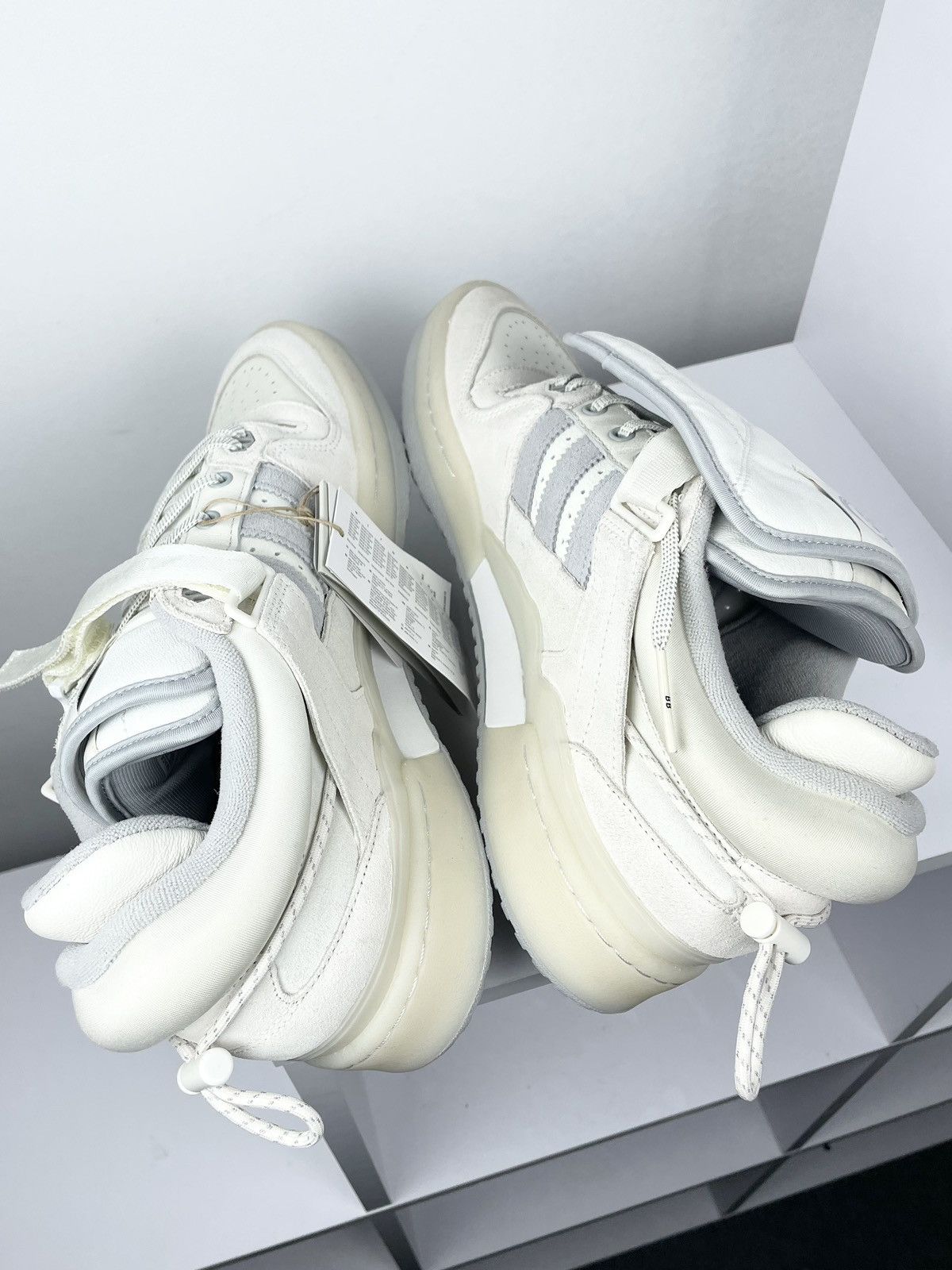 Adidas Adidas x Bad Bunny 🐰 Forum Buckle Low Bad Bunny Sneakers Size US 12 / EU 45 - 6 Thumbnail