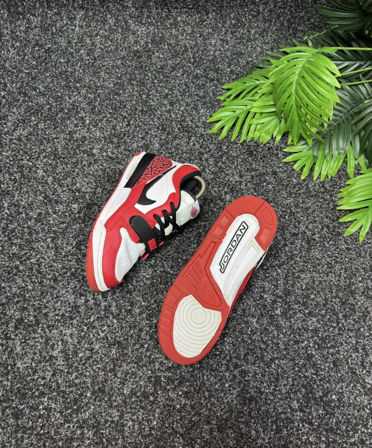 Jordan Brand Nike Air Jordan Legacy 312 Low Size 38,5 US 6 UK 5 Size US 6 / IT 36 - 14 Thumbnail