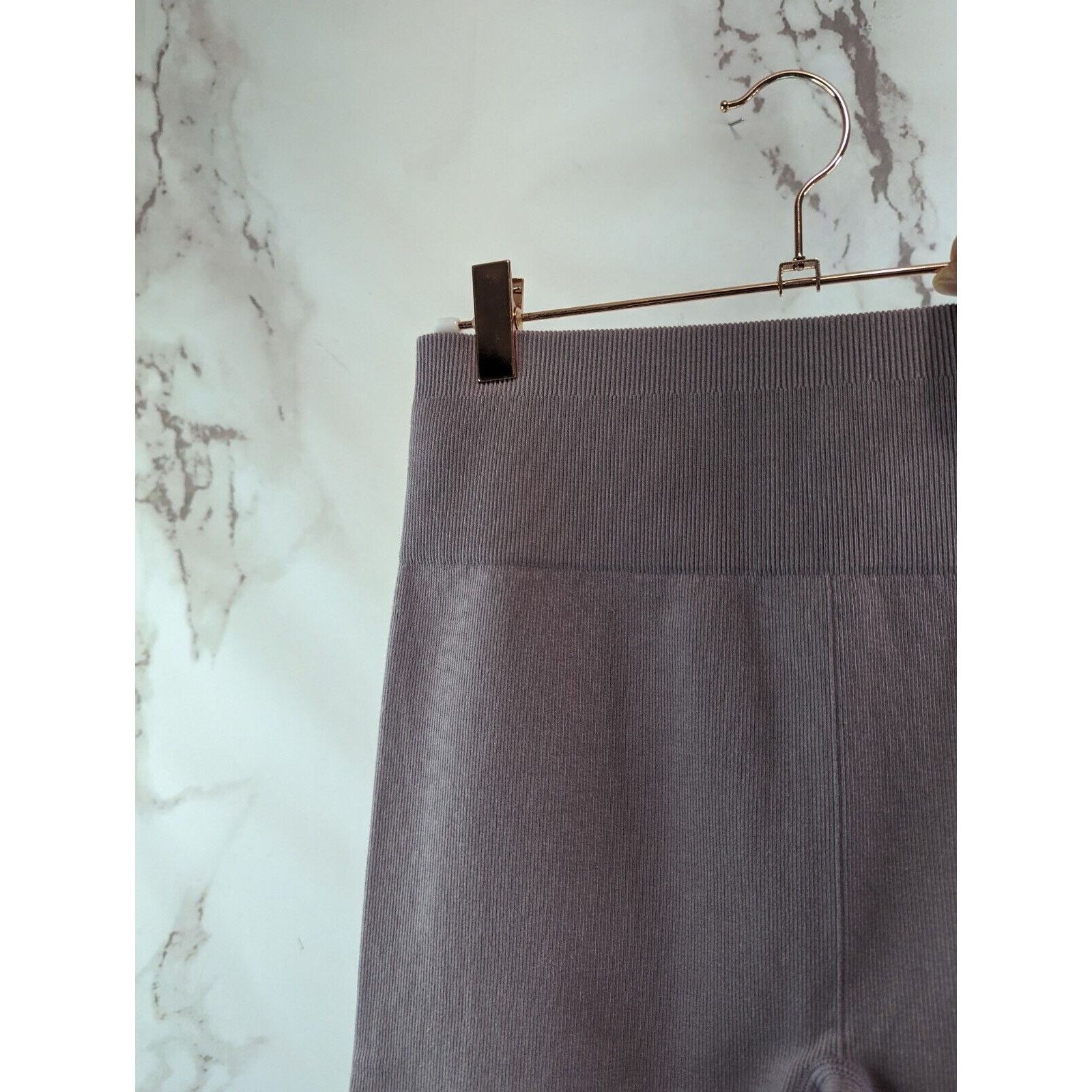 Everlane Everlane Leggings M L Purple Seamless Rib Full High Rise Size 30" / US 8 / IT 44 - 2 Thumbnail