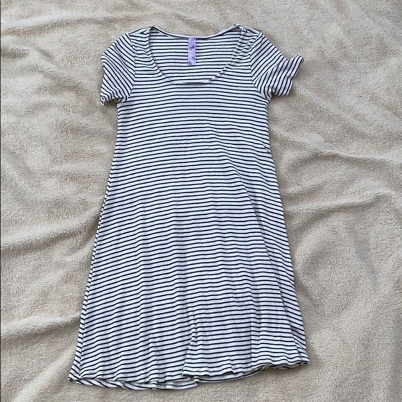 Other Alya White and Black Striped Short Sleeve Swing Dress | Sz S Size S / US 4 / IT 40 - 2 Thumbnail