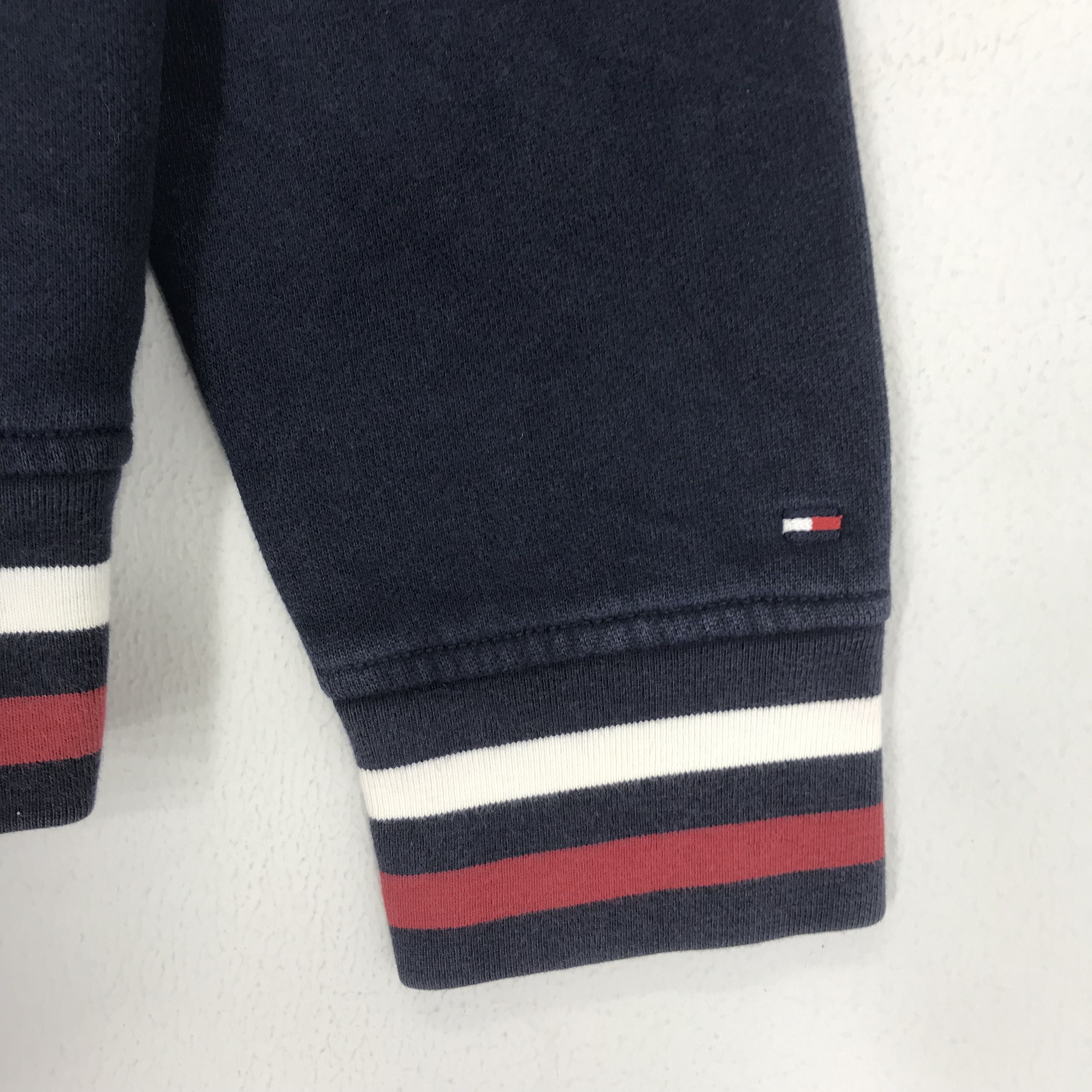 Tommy Hilfiger Vintage Tommy Hilfiger Blue Sweatshirt - 72 Size US M / EU 48-50 / 2 - 3 Thumbnail