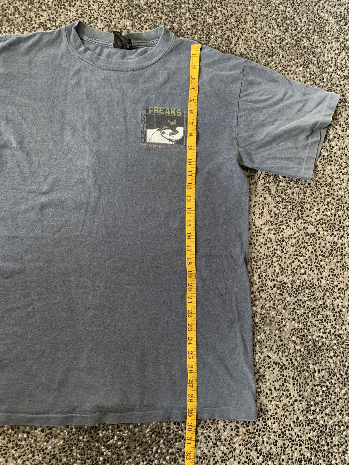 Vintage Vintage 90s Freaks Grind Skateboards T shirt Size US M / EU 48-50 / 2 - 11 Thumbnail
