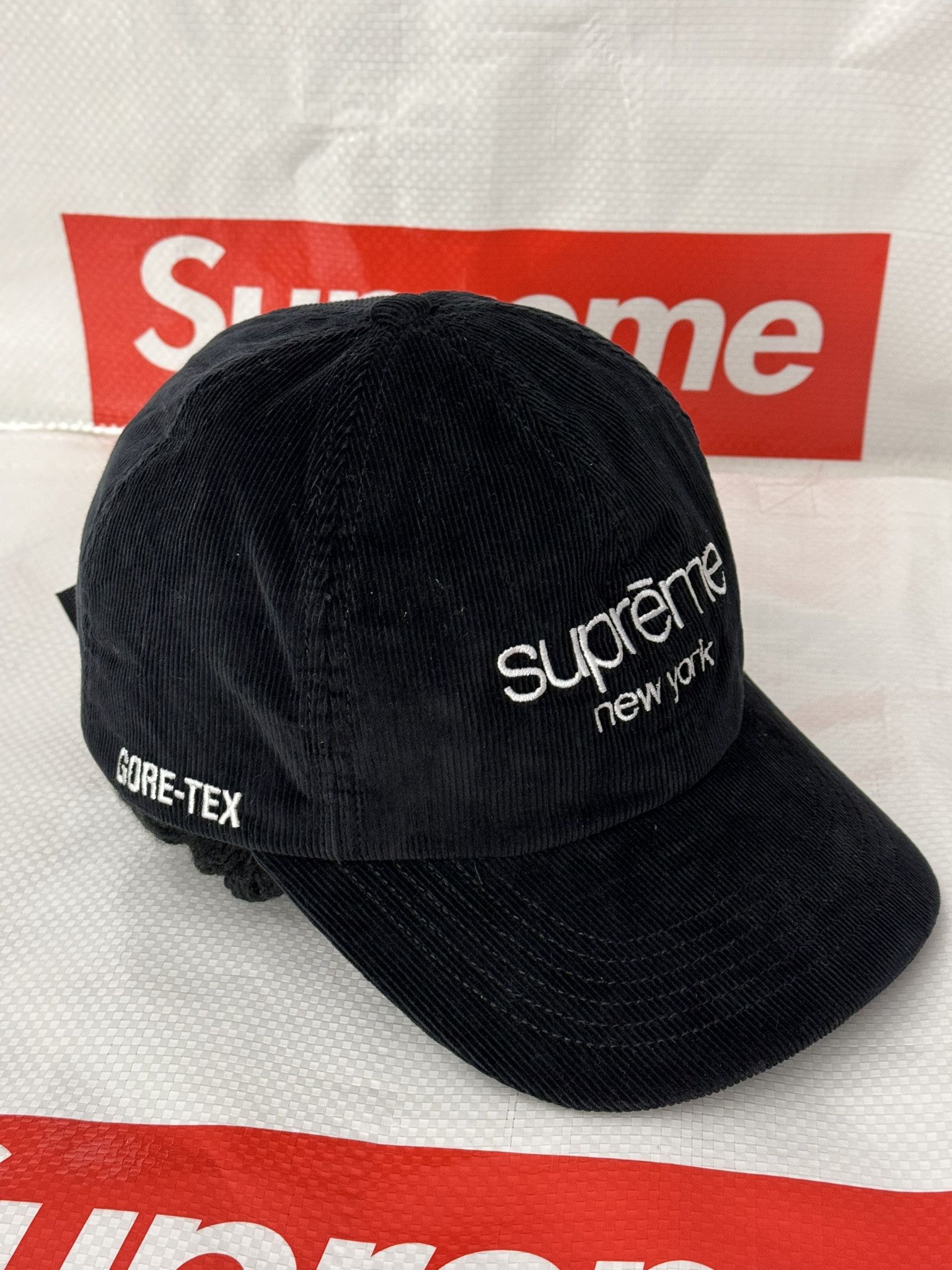 Supreme Supreme GORE-TEX Corduroy Classic Logo Panel Black cap hat