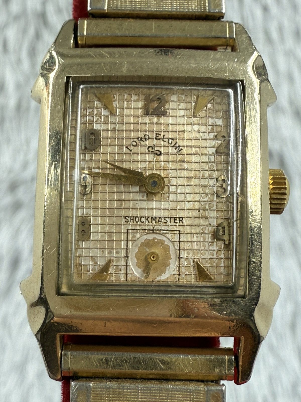 Vintage Vintage Lord Elgin Waffle Dial Tank Manual Unisex Watch Size ONE SIZE - 6 Thumbnail
