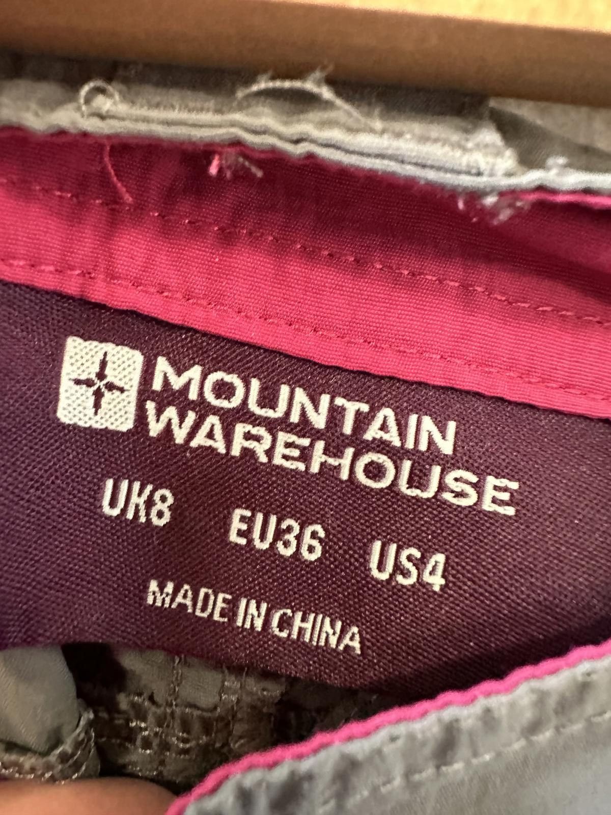 Designer Mountain Warehouse Men's Black Cargo Convertible Pants Size US 32 / EU 48 - 4 Thumbnail