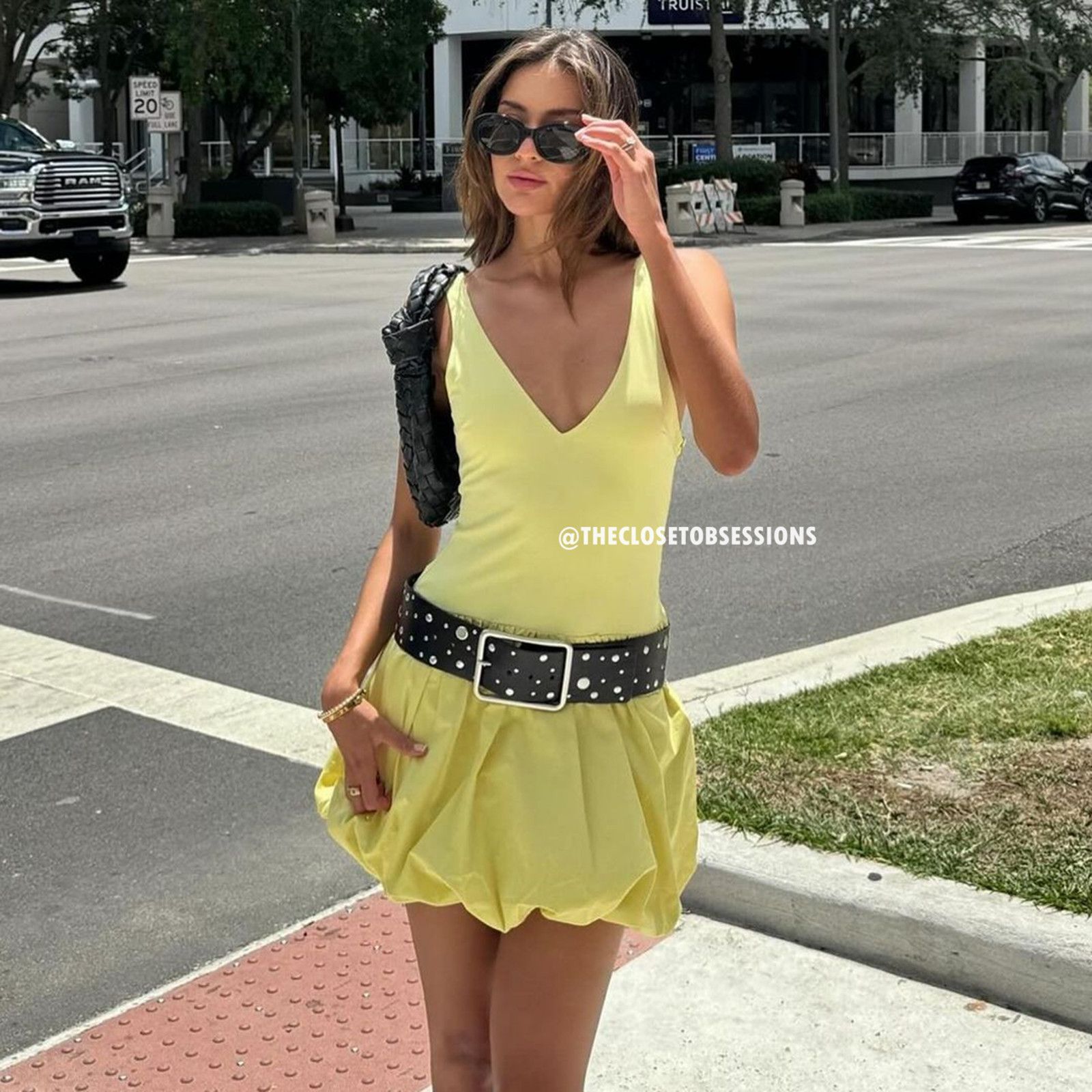 Zara ZARA women's Yellow V-Neck Mini Dress NWT Size L / US 10 / IT 46 - 6 Thumbnail