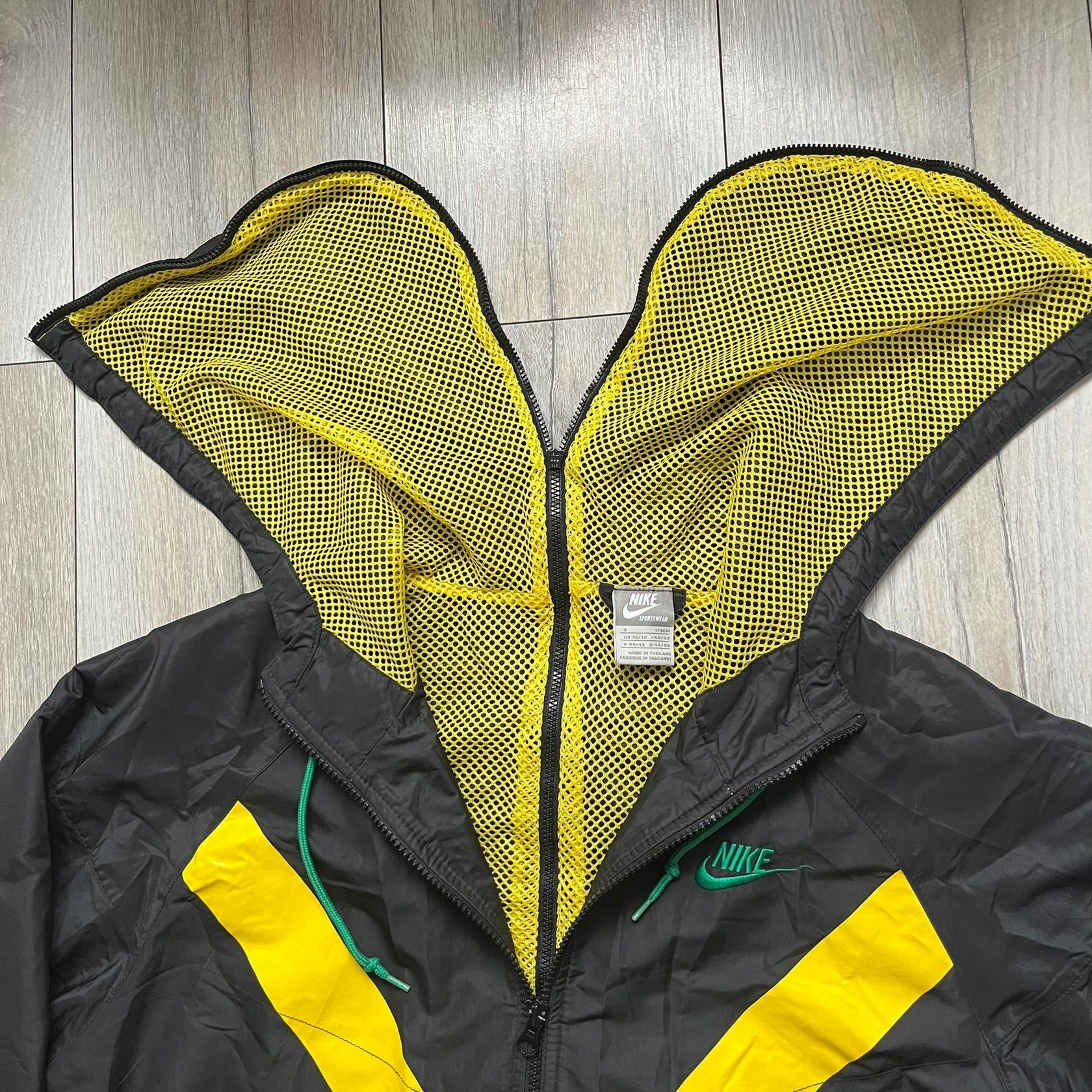 Nike Nike Jamaica Olympics 2008 Split Windbreaker (Small) Size US S / EU 44-46 / 1 - 7 Thumbnail